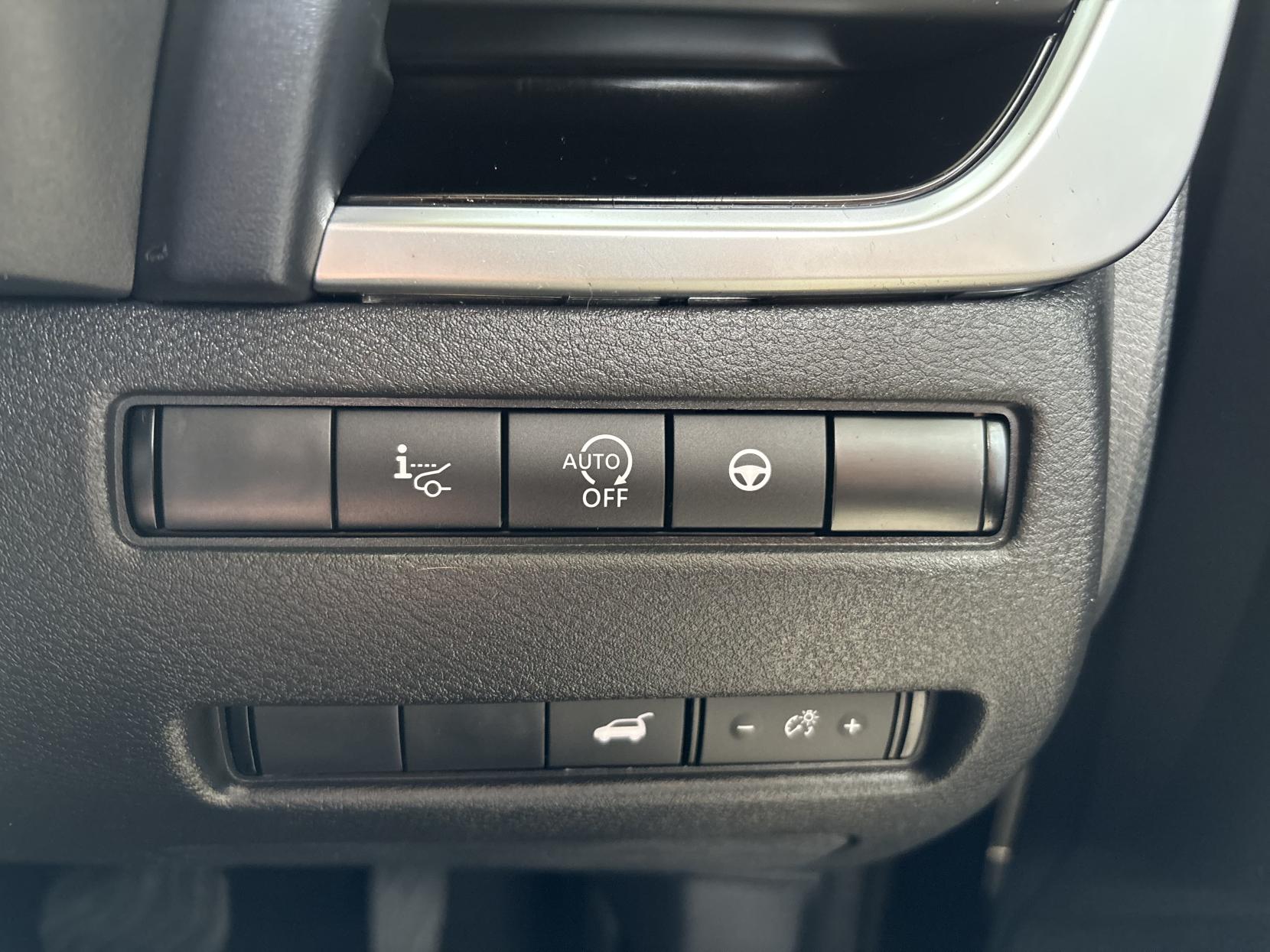 Nissan Qashqai 1.3 DIG-T MHEV Tekna+ SUV 5dr Petrol Hybrid XTRON Euro 6 (s/s) (158 ps)