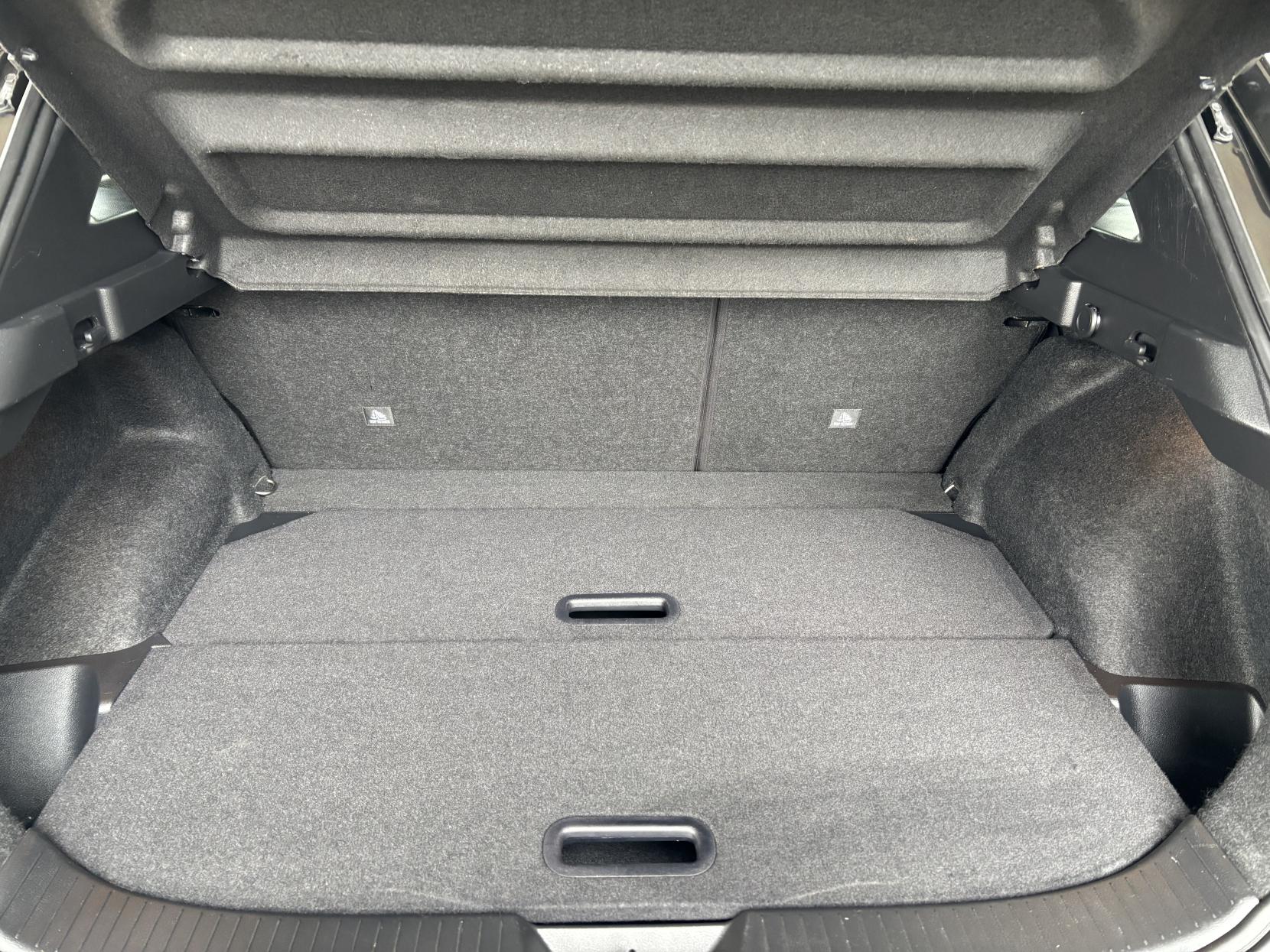 Nissan Qashqai 1.3 DIG-T MHEV Tekna+ SUV 5dr Petrol Hybrid XTRON Euro 6 (s/s) (158 ps)