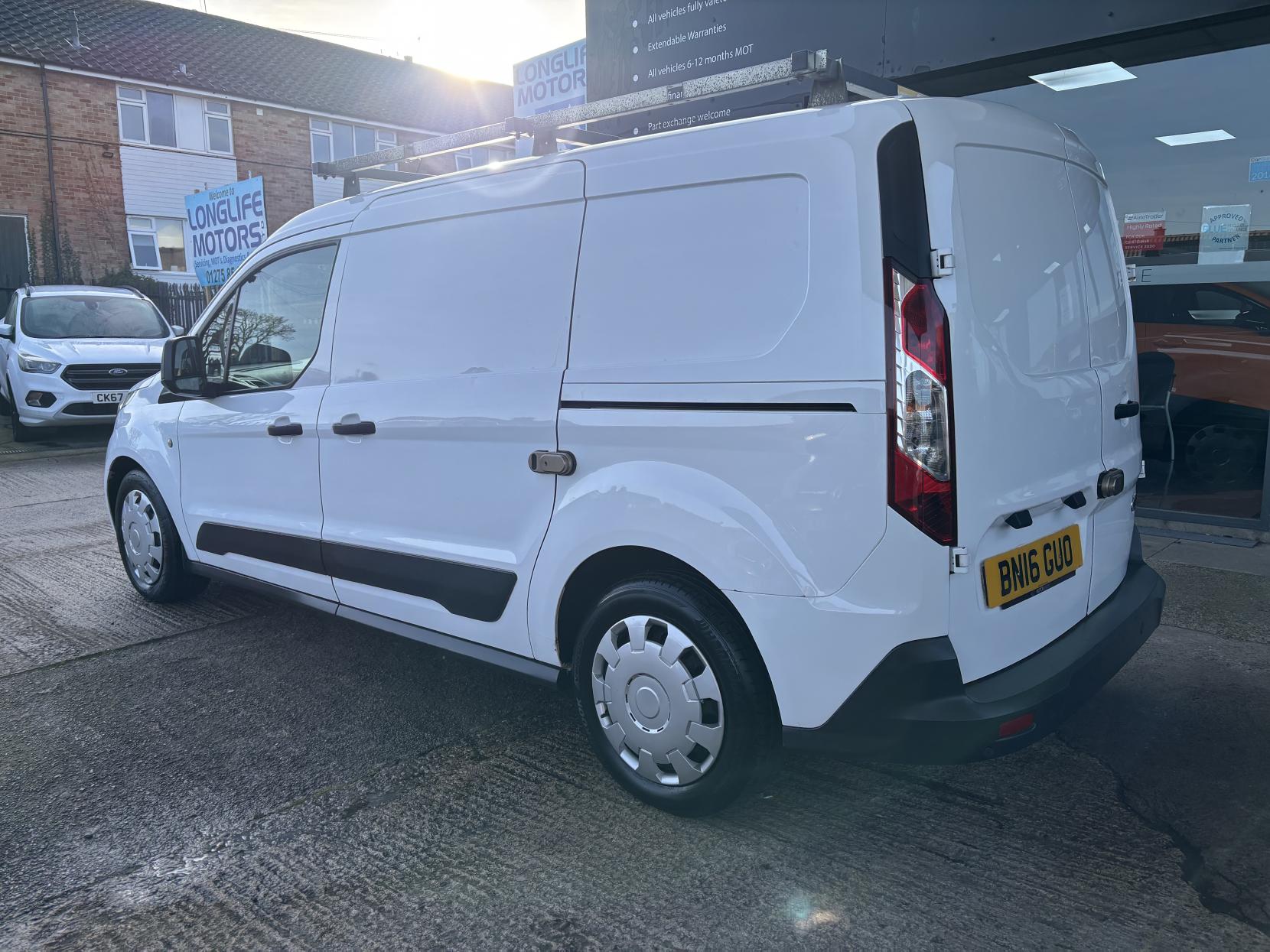 Ford Transit Connect 1.6 TDCi 210 Trend Panel Van 5dr Diesel Manual L2 H1 (128 g/km, 94 bhp)