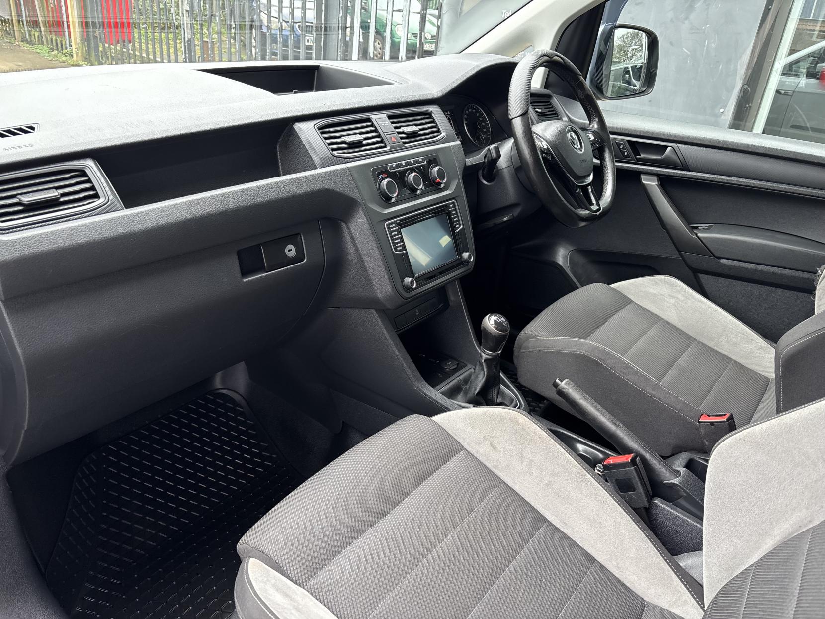 Volkswagen Caddy 2.0 TDI C20 BlueMotion Tech Highline Panel Van 5dr Diesel Manual SWB Euro 6 (s/s) (150 ps)