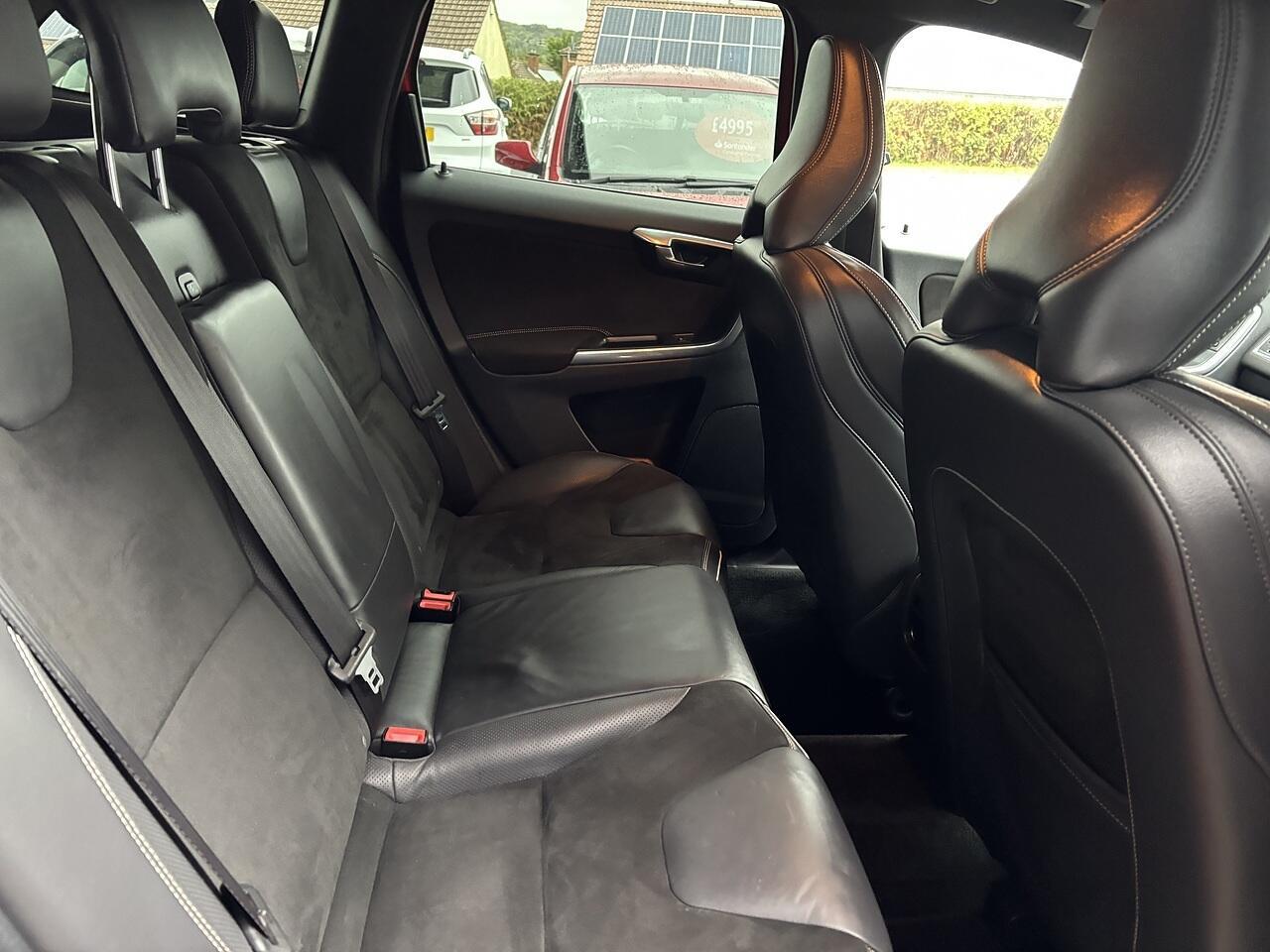 Volvo XC60 2.0 D4 R-Design Nav SUV 5dr Diesel Geartronic Euro 6 (s/s) (181 ps)