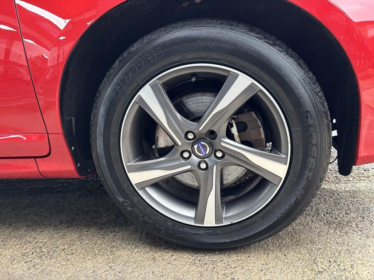 Volvo XC60 2.0 D4 R-Design Nav SUV 5dr Diesel Geartronic Euro 6 (s/s) (181 ps)