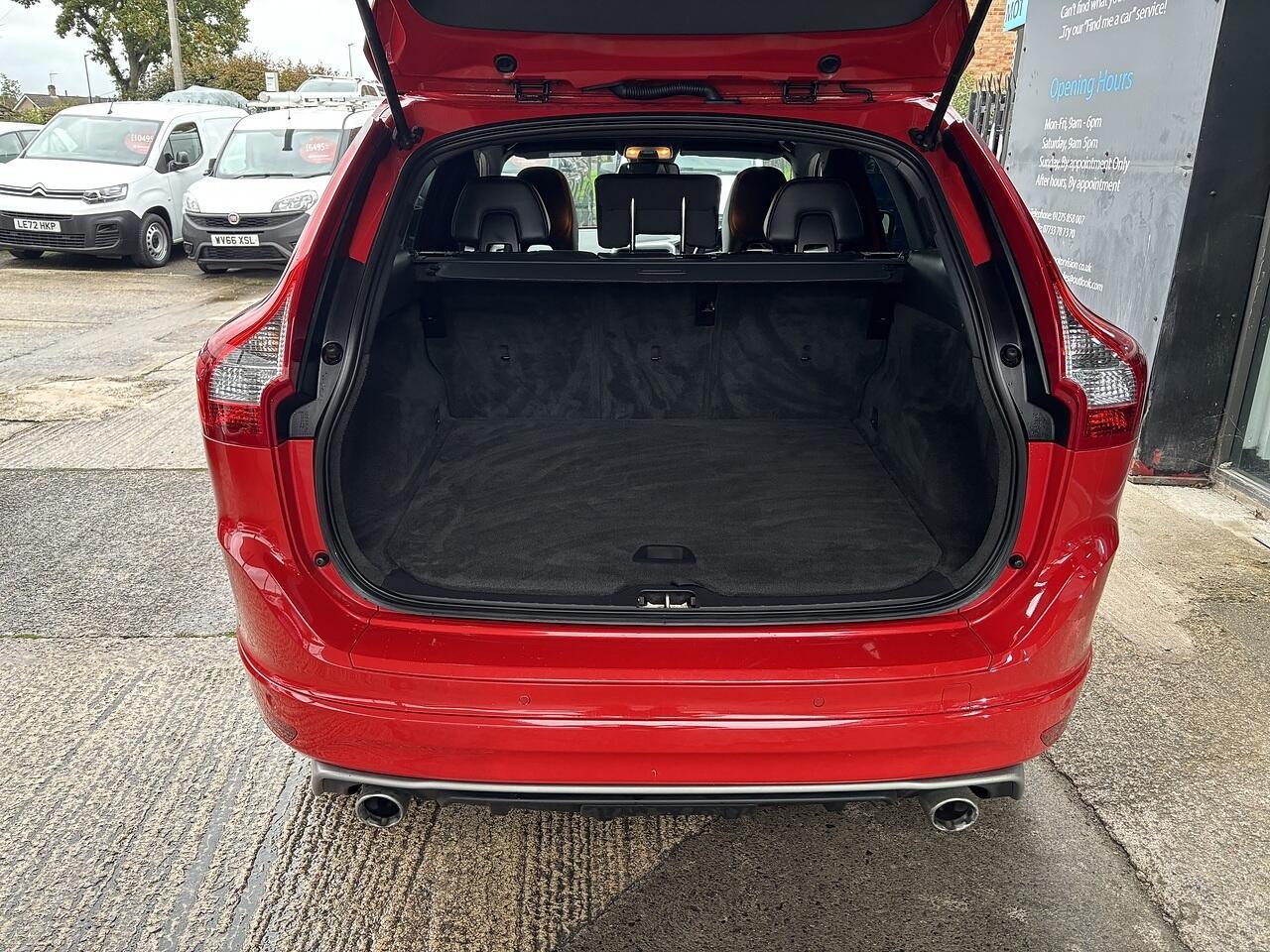 Volvo XC60 2.0 D4 R-Design Nav SUV 5dr Diesel Geartronic Euro 6 (s/s) (181 ps)