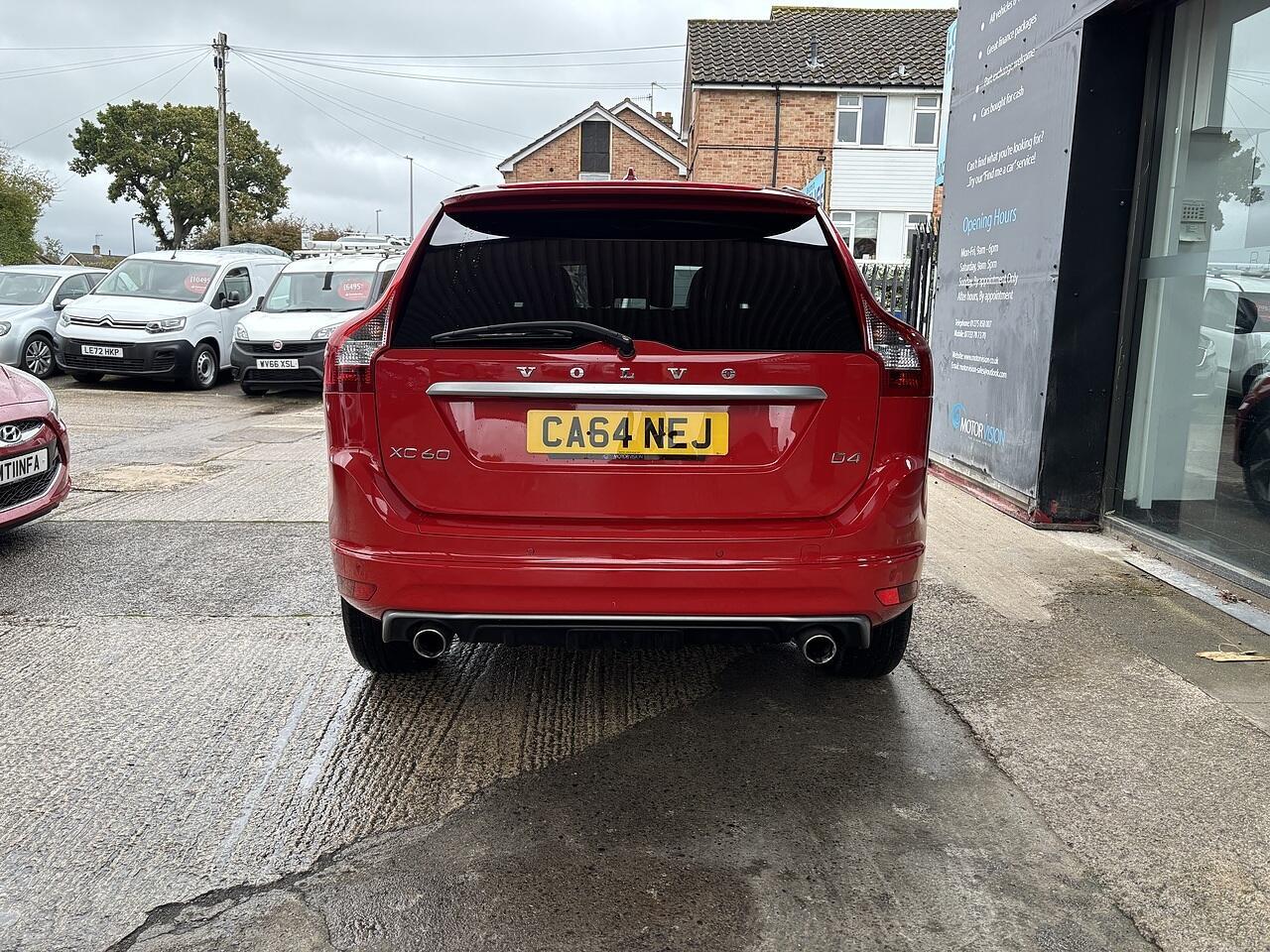 Volvo XC60 2.0 D4 R-Design Nav SUV 5dr Diesel Geartronic Euro 6 (s/s) (181 ps)