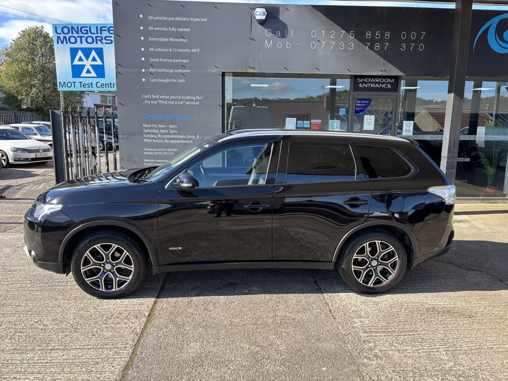 Mitsubishi Outlander 2.2 DI-D GX3 SUV 5dr Diesel Manual 4WD Euro 5 (s/s) (150 ps)