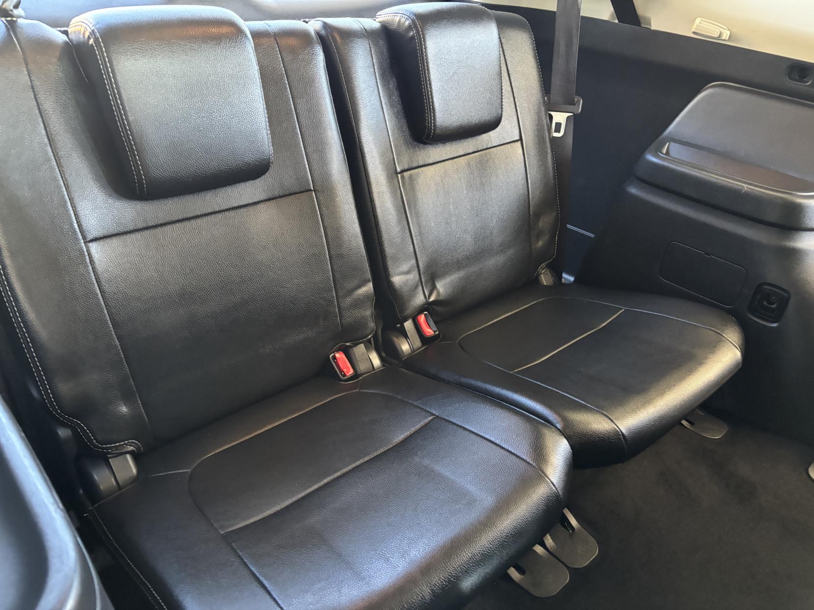 Mitsubishi Outlander 2.2 DI-D GX3 SUV 5dr Diesel Manual 4WD Euro 5 (s/s) (150 ps)