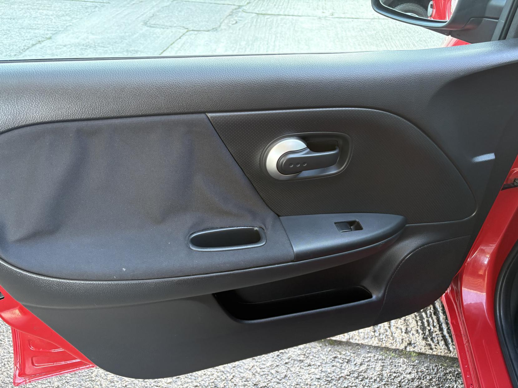 Nissan Note 1.4 16V Visia Hatchback 5dr Petrol Manual Euro 4 (88 ps)