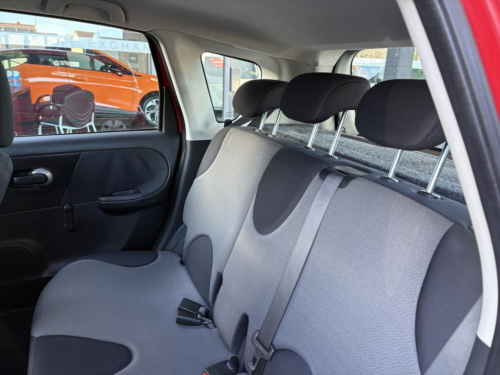 Nissan Note 1.4 16V Visia Hatchback 5dr Petrol Manual Euro 4 (88 ps)