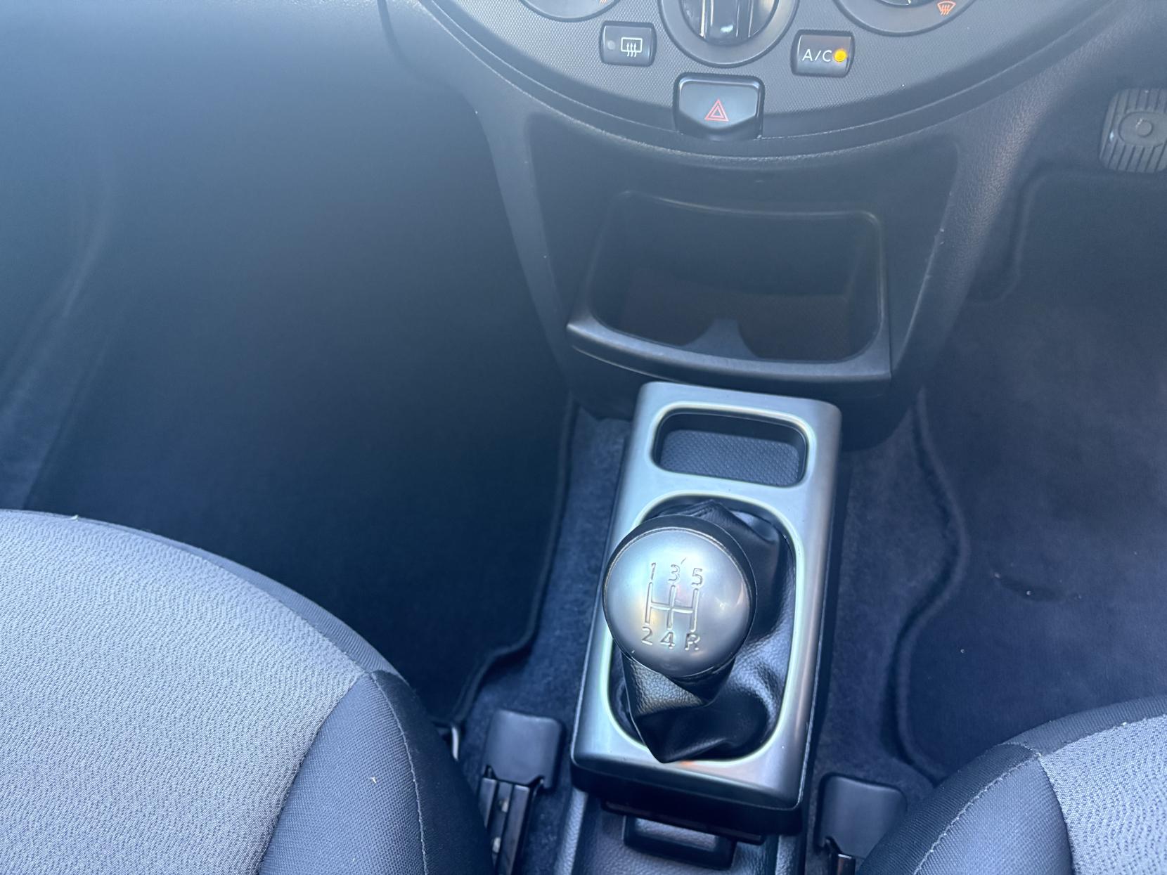 Nissan Note 1.4 16V Visia Hatchback 5dr Petrol Manual Euro 4 (88 ps)