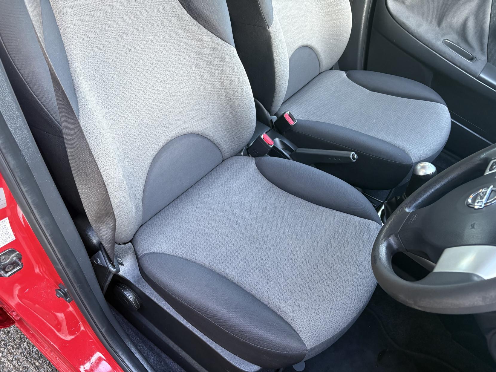 Nissan Note 1.4 16V Visia Hatchback 5dr Petrol Manual Euro 4 (88 ps)