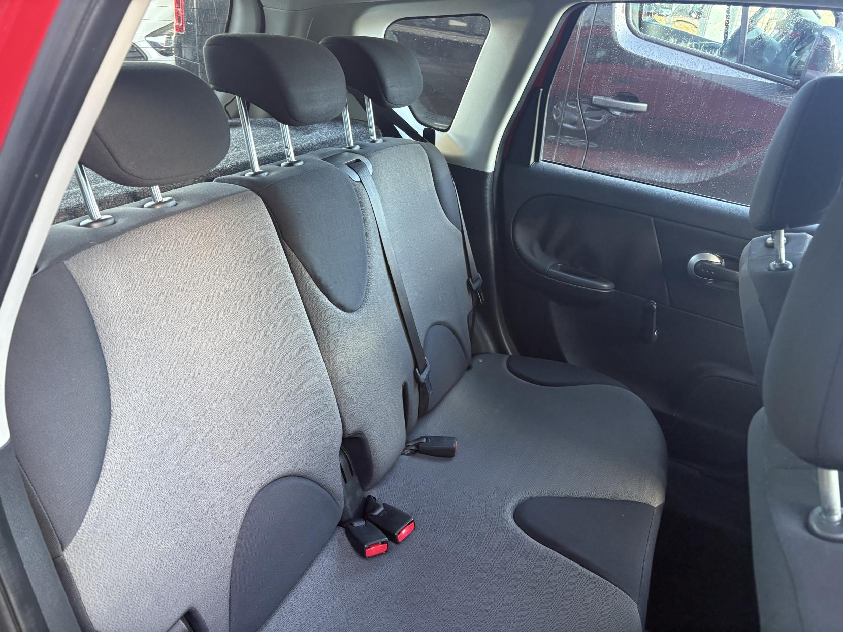 Nissan Note 1.4 16V Visia Hatchback 5dr Petrol Manual Euro 4 (88 ps)