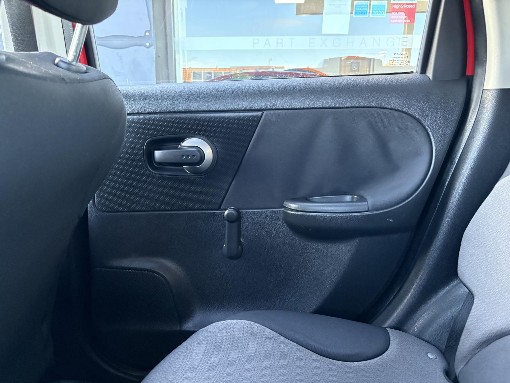 Nissan Note 1.4 16V Visia Hatchback 5dr Petrol Manual Euro 4 (88 ps)