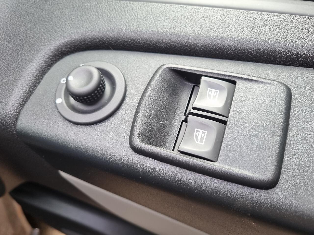 Renault Trafic 1.6 dCi ENERGY 27 Sport Nav Panel Van 5dr Diesel Manual SWB Standard Roof Euro 6 (s/s) (125 ps)