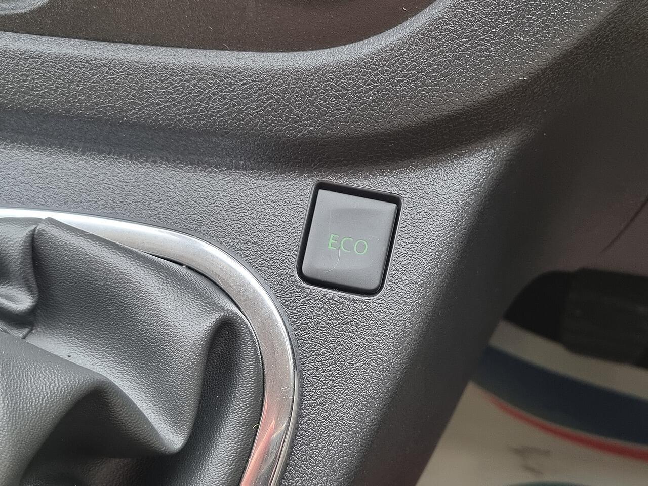 Renault Trafic 1.6 dCi ENERGY 27 Sport Nav Panel Van 5dr Diesel Manual SWB Standard Roof Euro 6 (s/s) (125 ps)