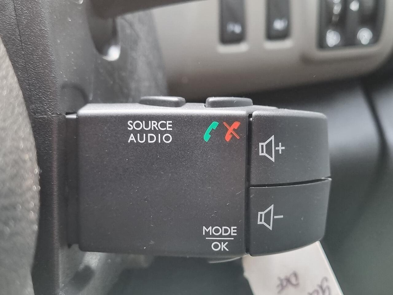 Renault Trafic 1.6 dCi ENERGY 27 Sport Nav Panel Van 5dr Diesel Manual SWB Standard Roof Euro 6 (s/s) (125 ps)