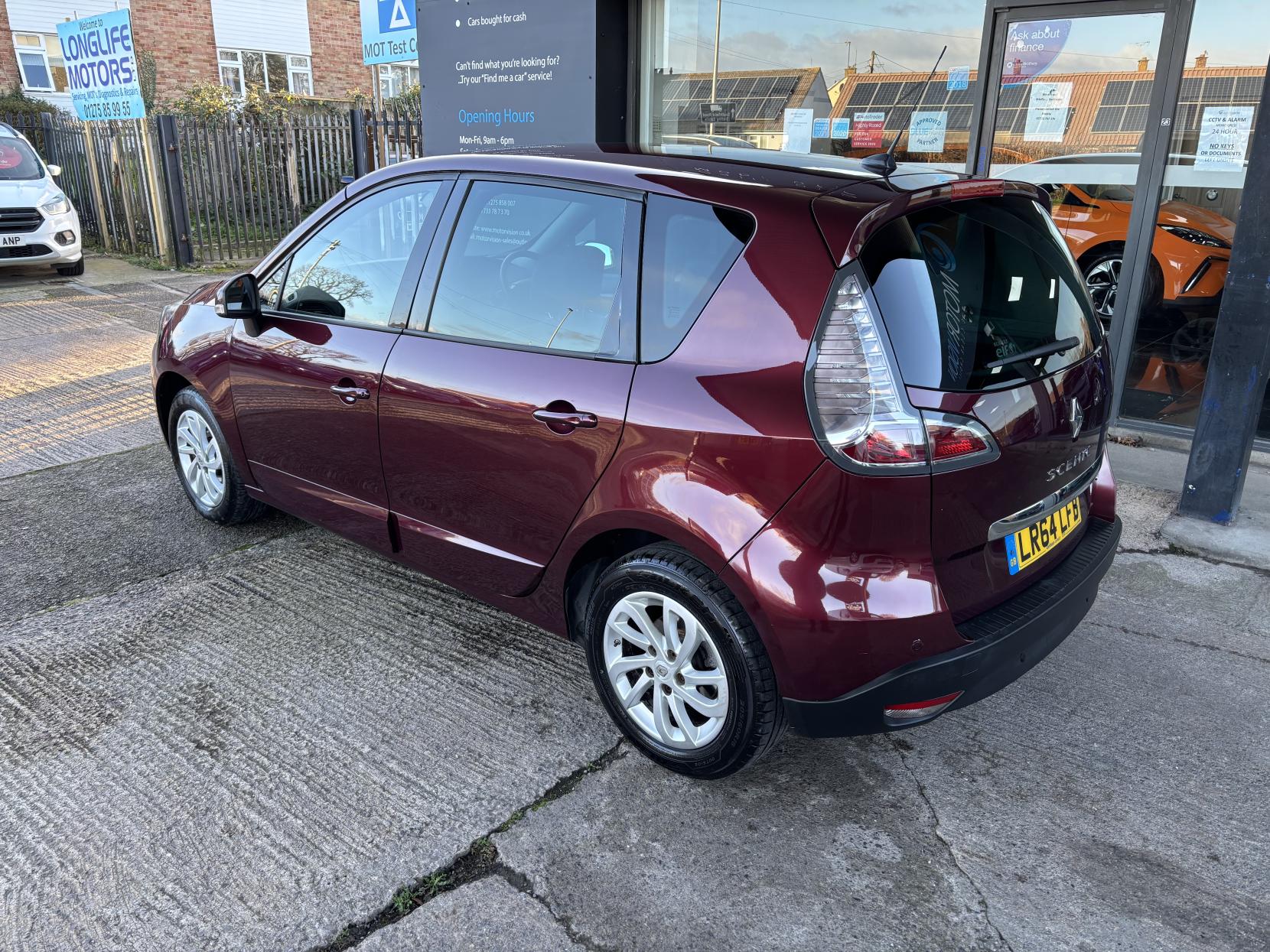 Renault Scenic 1.5 dCi ENERGY Dynamique TomTom MPV 5dr Diesel Manual Euro 5 (s/s) (110 ps)