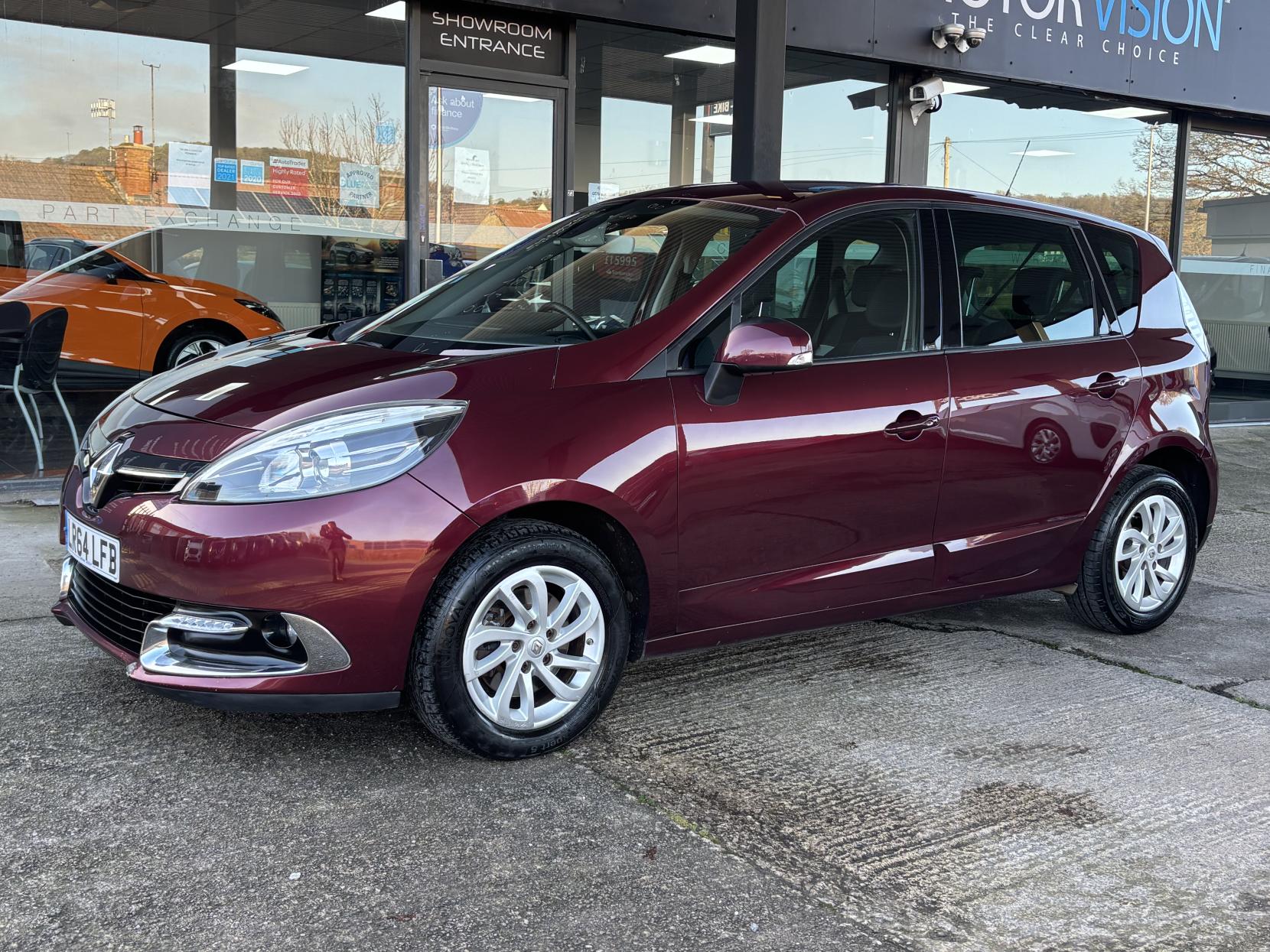 Renault Scenic 1.5 dCi ENERGY Dynamique TomTom MPV 5dr Diesel Manual Euro 5 (s/s) (110 ps)