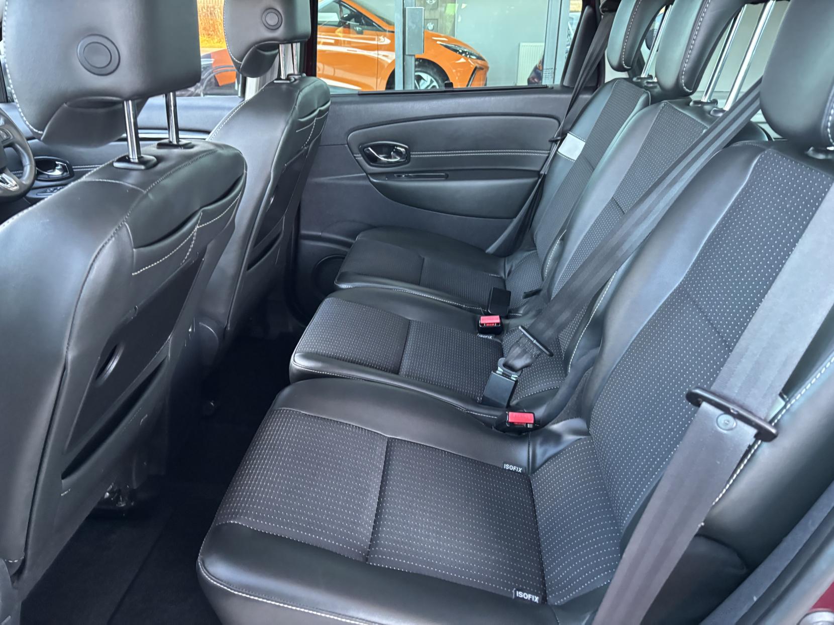 Renault Scenic 1.5 dCi ENERGY Dynamique TomTom MPV 5dr Diesel Manual Euro 5 (s/s) (110 ps)