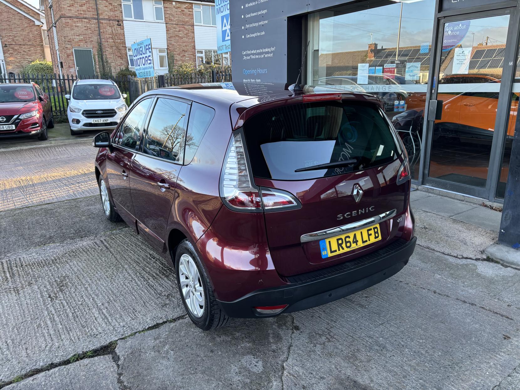 Renault Scenic 1.5 dCi ENERGY Dynamique TomTom MPV 5dr Diesel Manual Euro 5 (s/s) (110 ps)