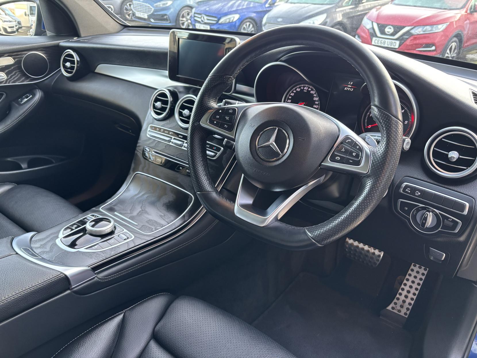Mercedes-Benz GLC 2.1 GLC220d AMG Line (Premium) SUV 5dr Diesel G-Tronic 4MATIC Euro 6 (s/s) (170 ps)