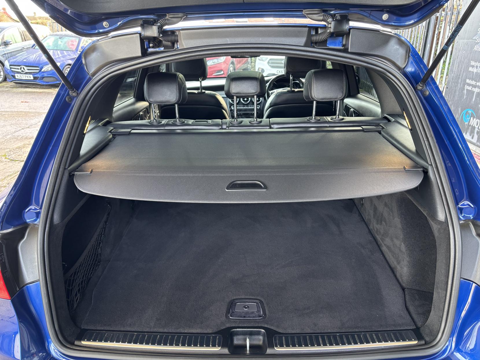 Mercedes-Benz GLC 2.1 GLC220d AMG Line (Premium) SUV 5dr Diesel G-Tronic 4MATIC Euro 6 (s/s) (170 ps)