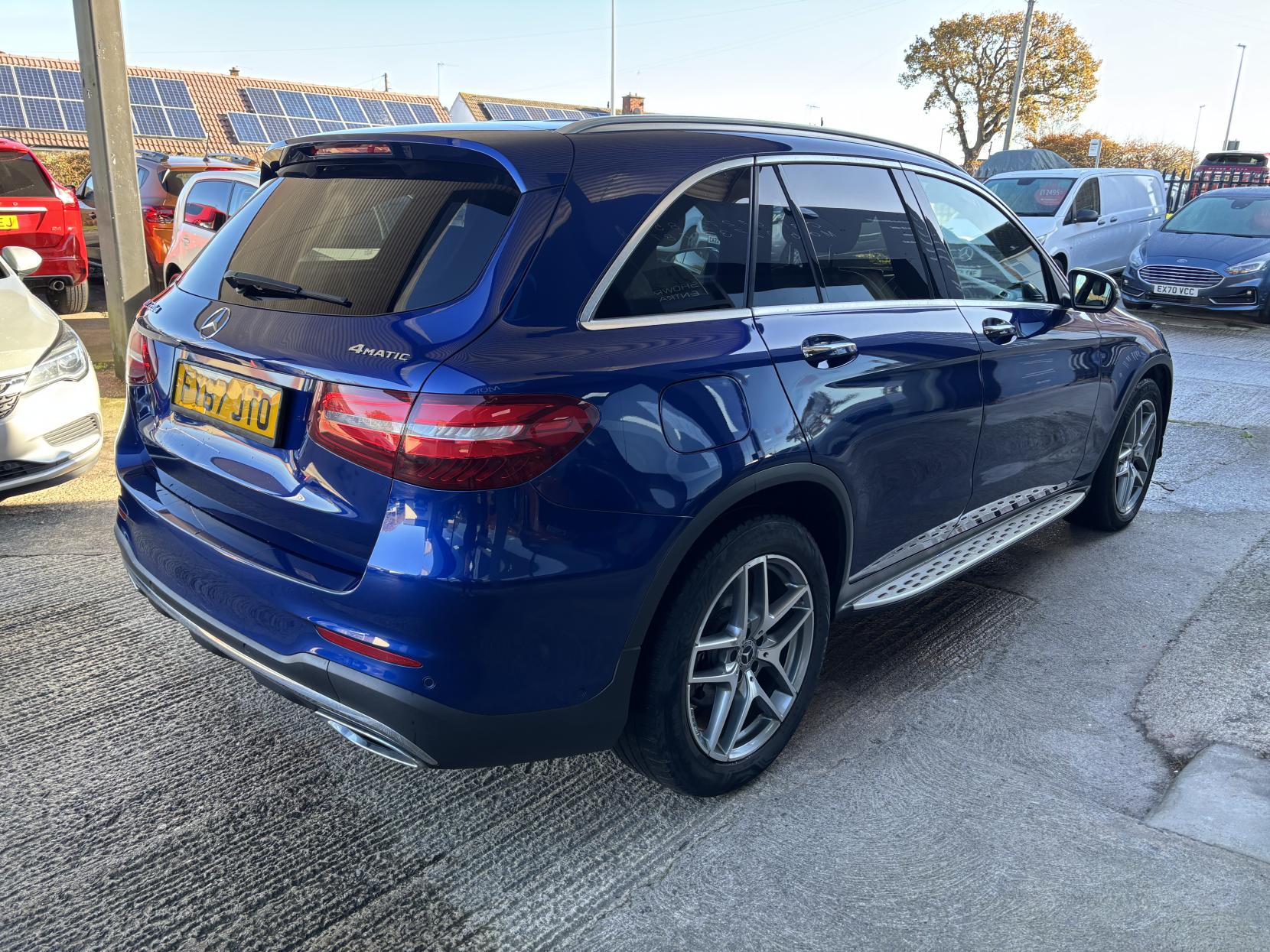 Mercedes-Benz GLC 2.1 GLC220d AMG Line (Premium) SUV 5dr Diesel G-Tronic 4MATIC Euro 6 (s/s) (170 ps)