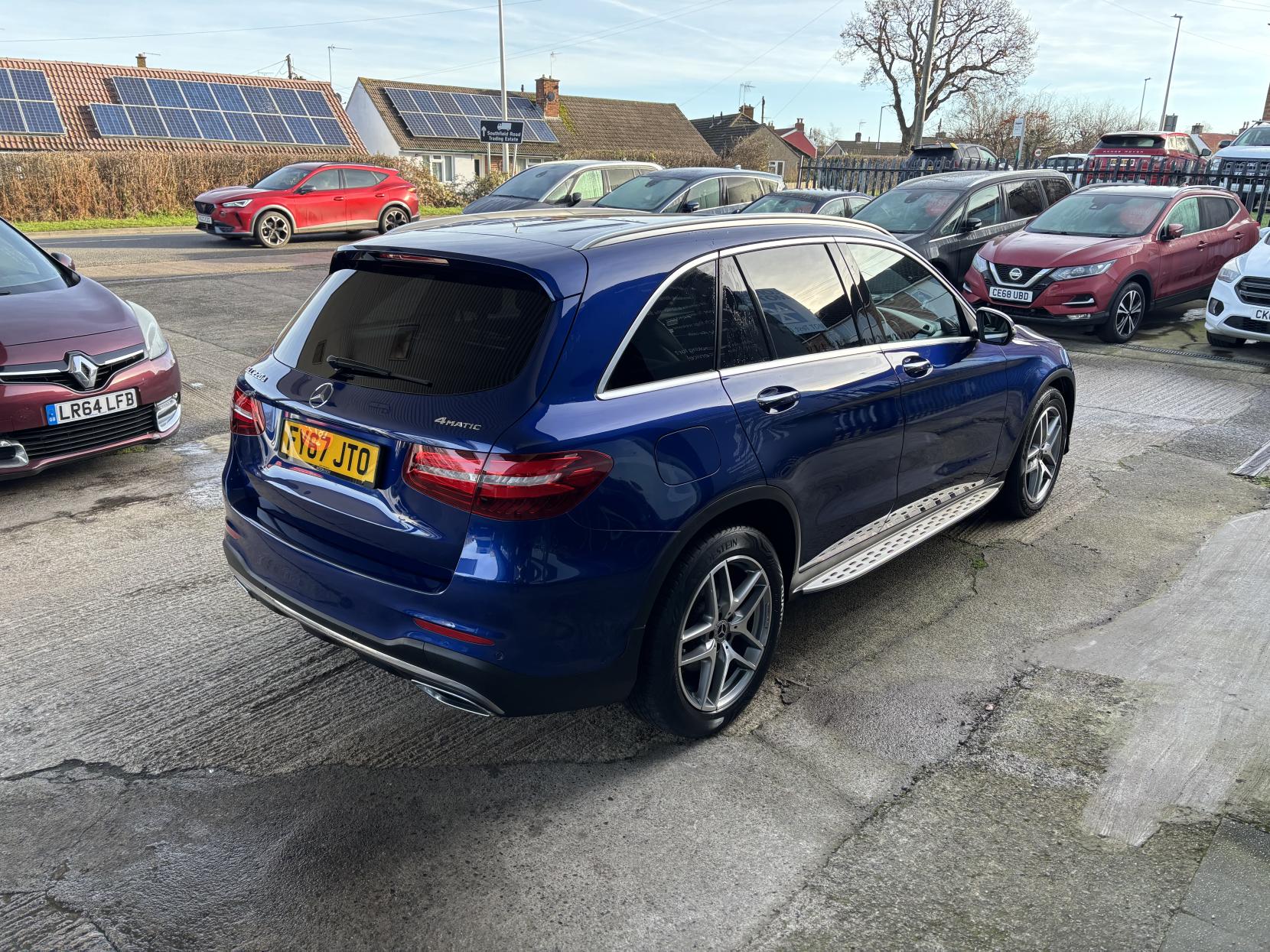 Mercedes-Benz GLC 2.1 GLC220d AMG Line (Premium) SUV 5dr Diesel G-Tronic 4MATIC Euro 6 (s/s) (170 ps)