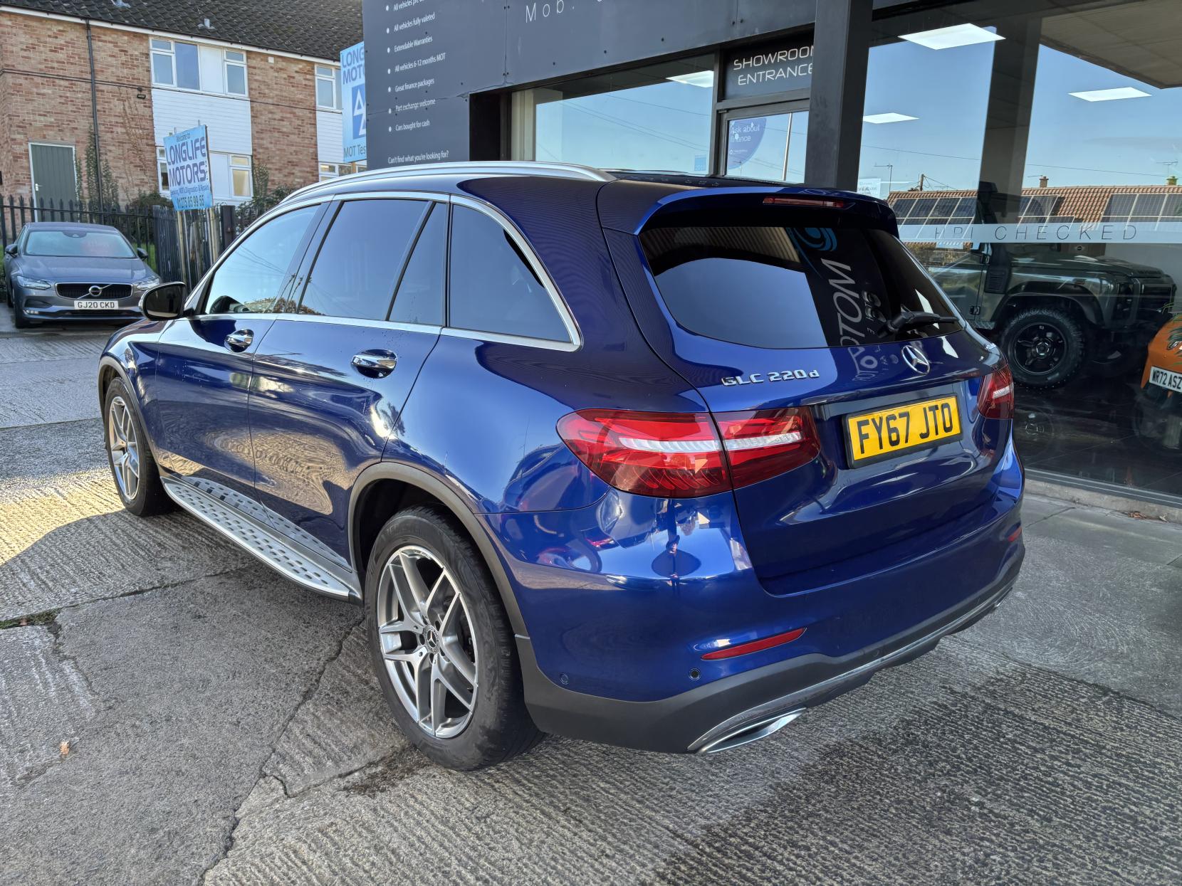 Mercedes-Benz GLC 2.1 GLC220d AMG Line (Premium) SUV 5dr Diesel G-Tronic 4MATIC Euro 6 (s/s) (170 ps)