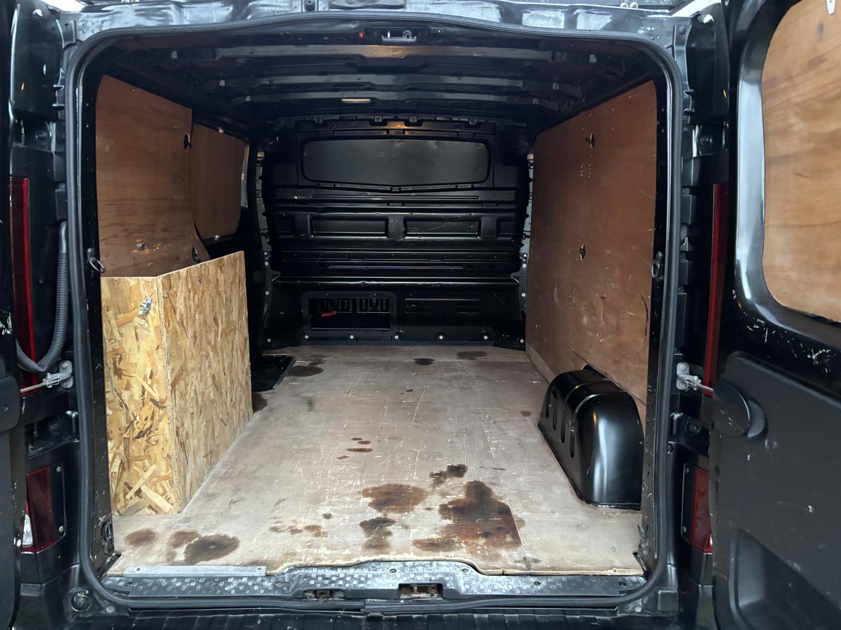 Vauxhall Vivaro 1.6 CDTi 2700 BiTurbo ecoFLEX Sportive Panel Van 5dr Diesel Manual L1 H1 Euro 5 (s/s) (120 ps)