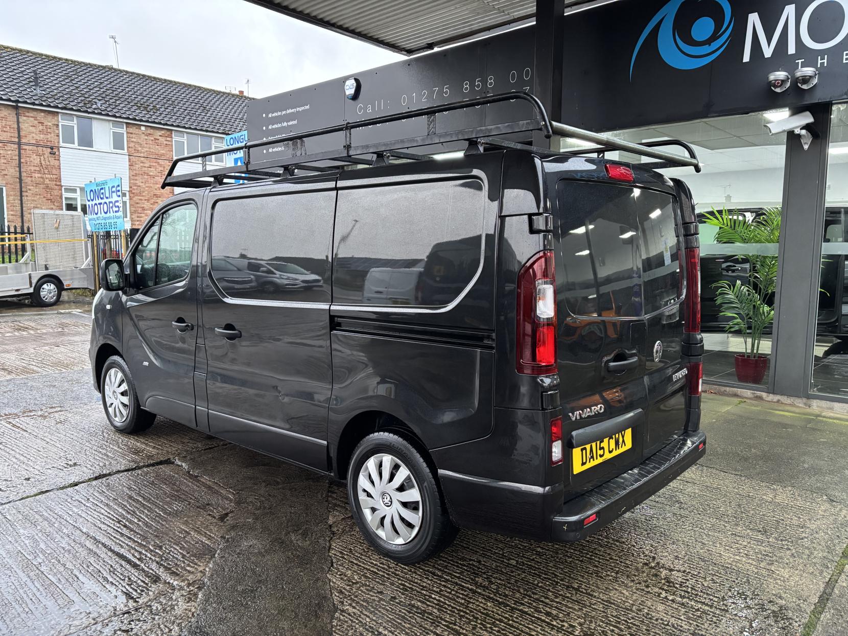 Vauxhall Vivaro 1.6 CDTi 2700 BiTurbo ecoFLEX Sportive Panel Van 5dr Diesel Manual L1 H1 Euro 5 (s/s) (120 ps)