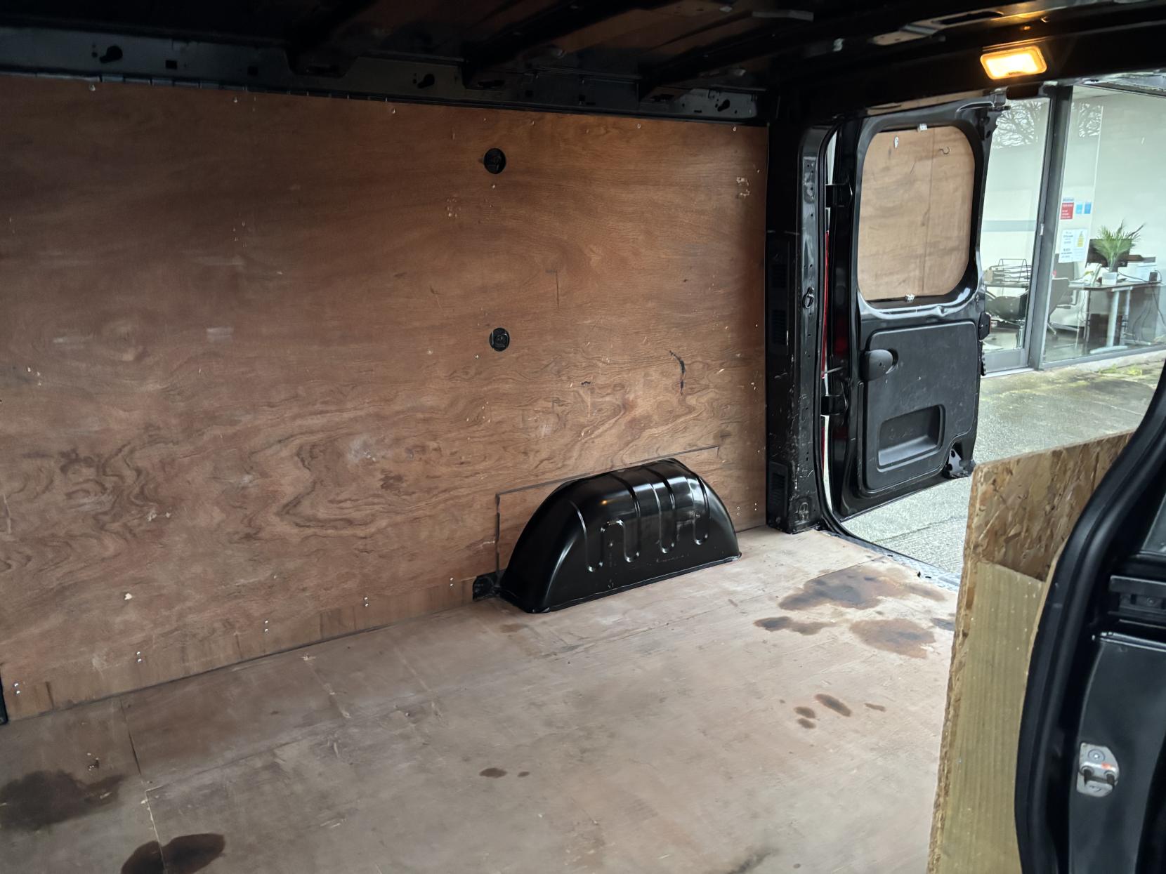 Vauxhall Vivaro 1.6 CDTi 2700 BiTurbo ecoFLEX Sportive Panel Van 5dr Diesel Manual L1 H1 Euro 5 (s/s) (120 ps)