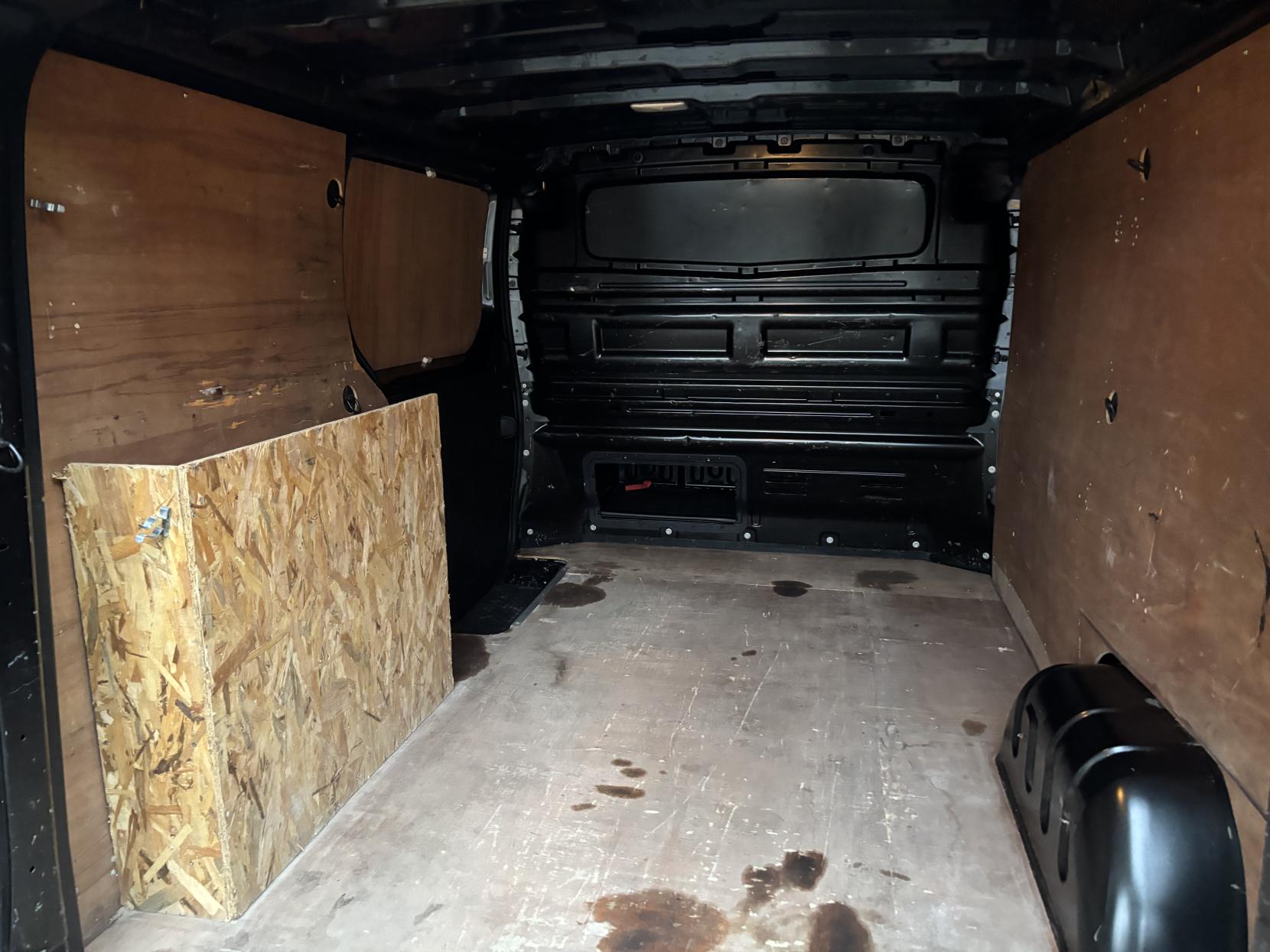 Vauxhall Vivaro 1.6 CDTi 2700 BiTurbo ecoFLEX Sportive Panel Van 5dr Diesel Manual L1 H1 Euro 5 (s/s) (120 ps)