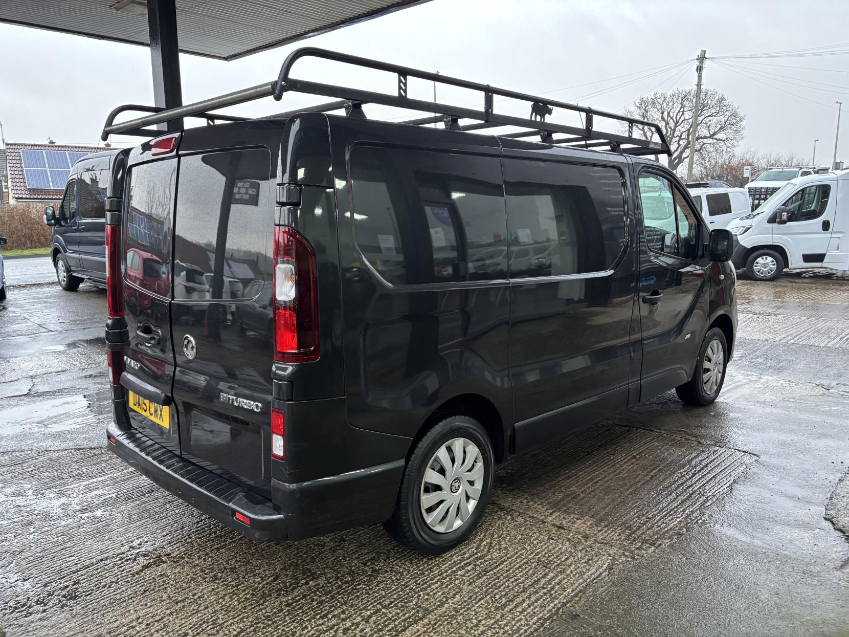 Vauxhall Vivaro 1.6 CDTi 2700 BiTurbo ecoFLEX Sportive Panel Van 5dr Diesel Manual L1 H1 Euro 5 (s/s) (120 ps)