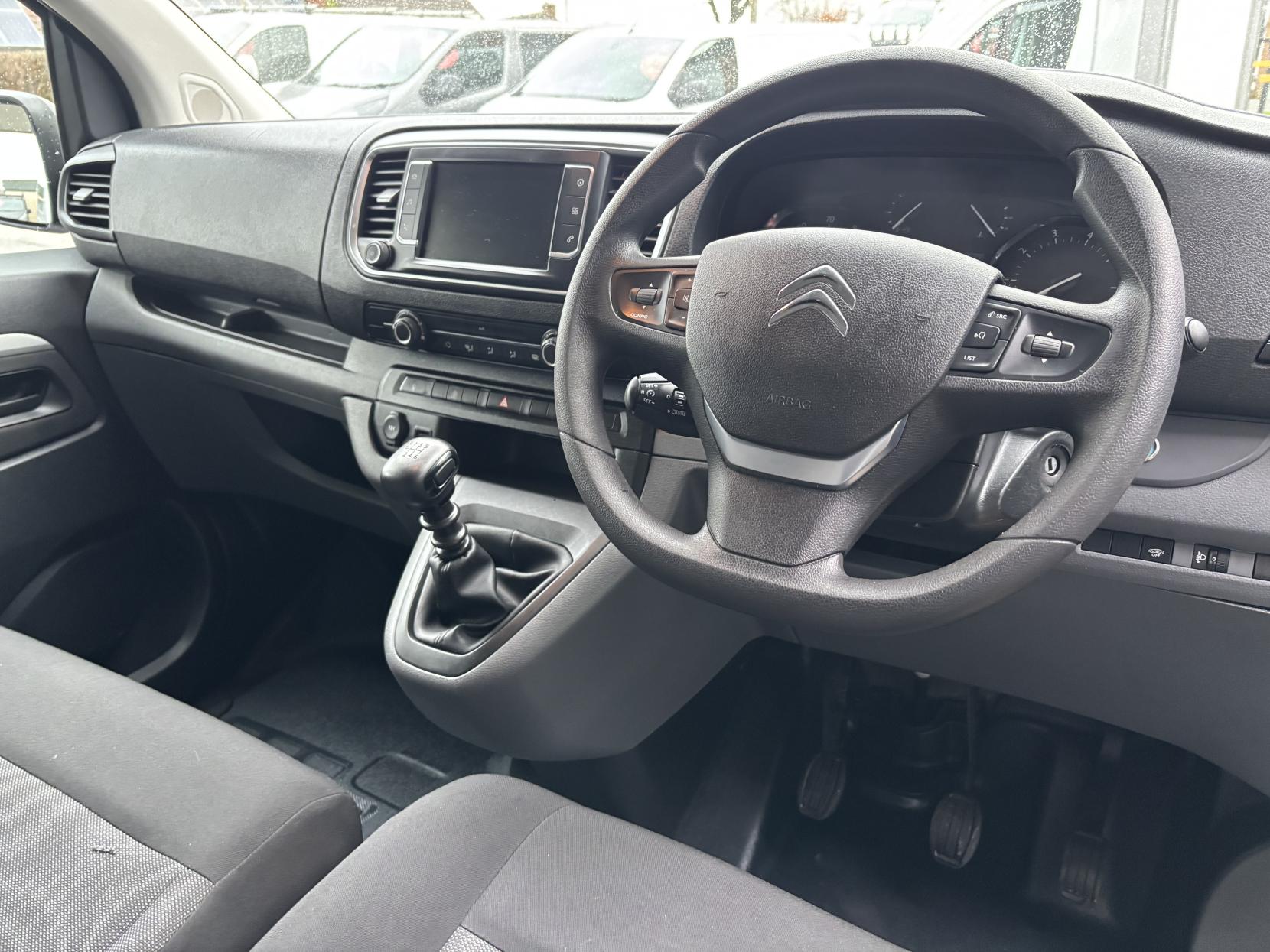 Citroen Dispatch 2.0 BlueHDi 1200 Enterprise Pro M Crew Van Double Cab 6dr Diesel Manual MWB Euro 6 (s/s) (145 ps)