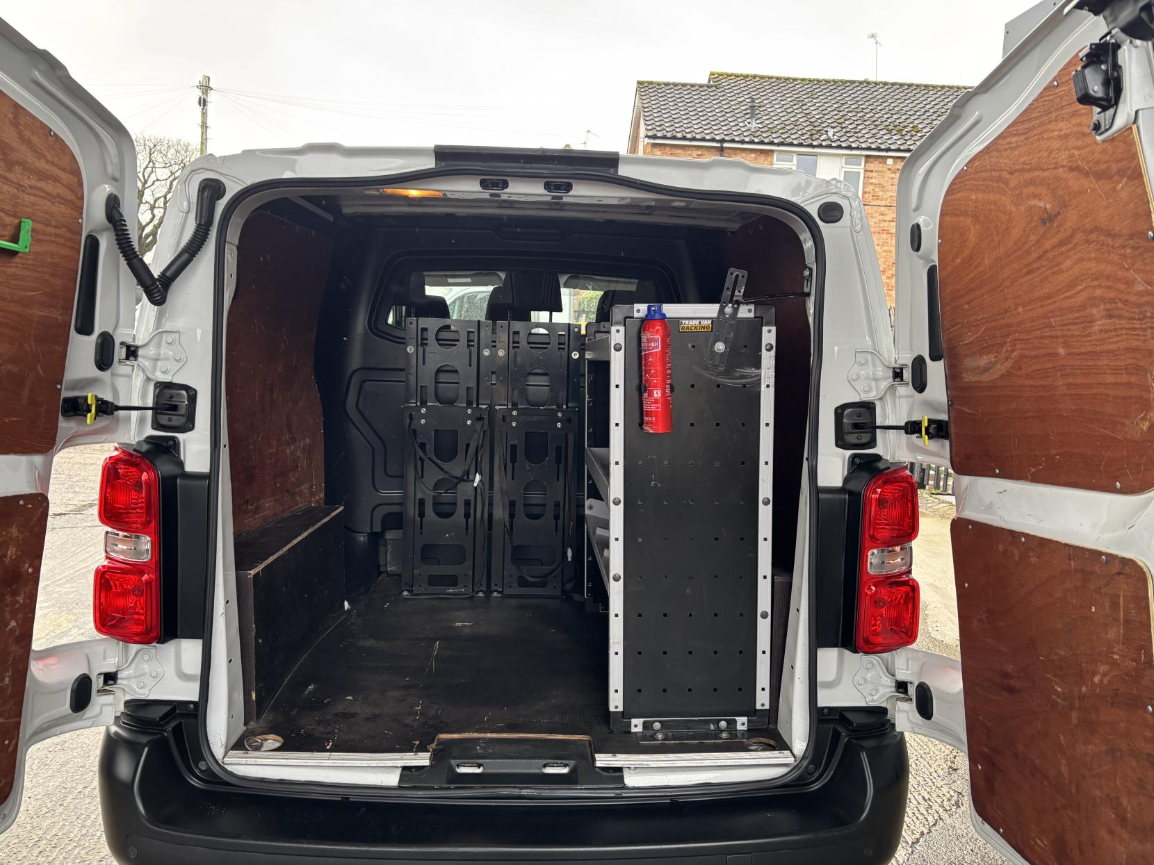 Citroen Dispatch 2.0 BlueHDi 1200 Enterprise Pro M Crew Van Double Cab 6dr Diesel Manual MWB Euro 6 (s/s) (145 ps)