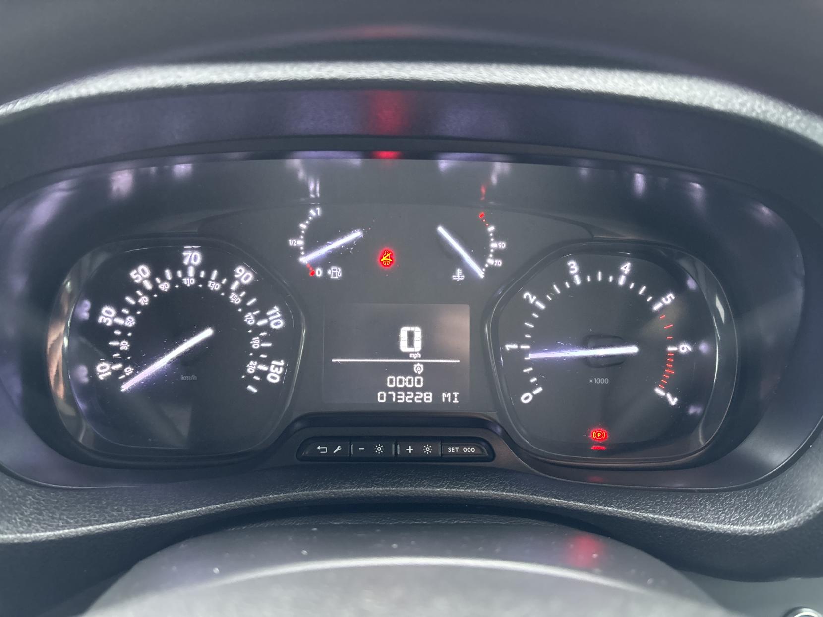 Citroen Dispatch 2.0 BlueHDi 1200 Enterprise Pro M Crew Van Double Cab 6dr Diesel Manual MWB Euro 6 (s/s) (145 ps)