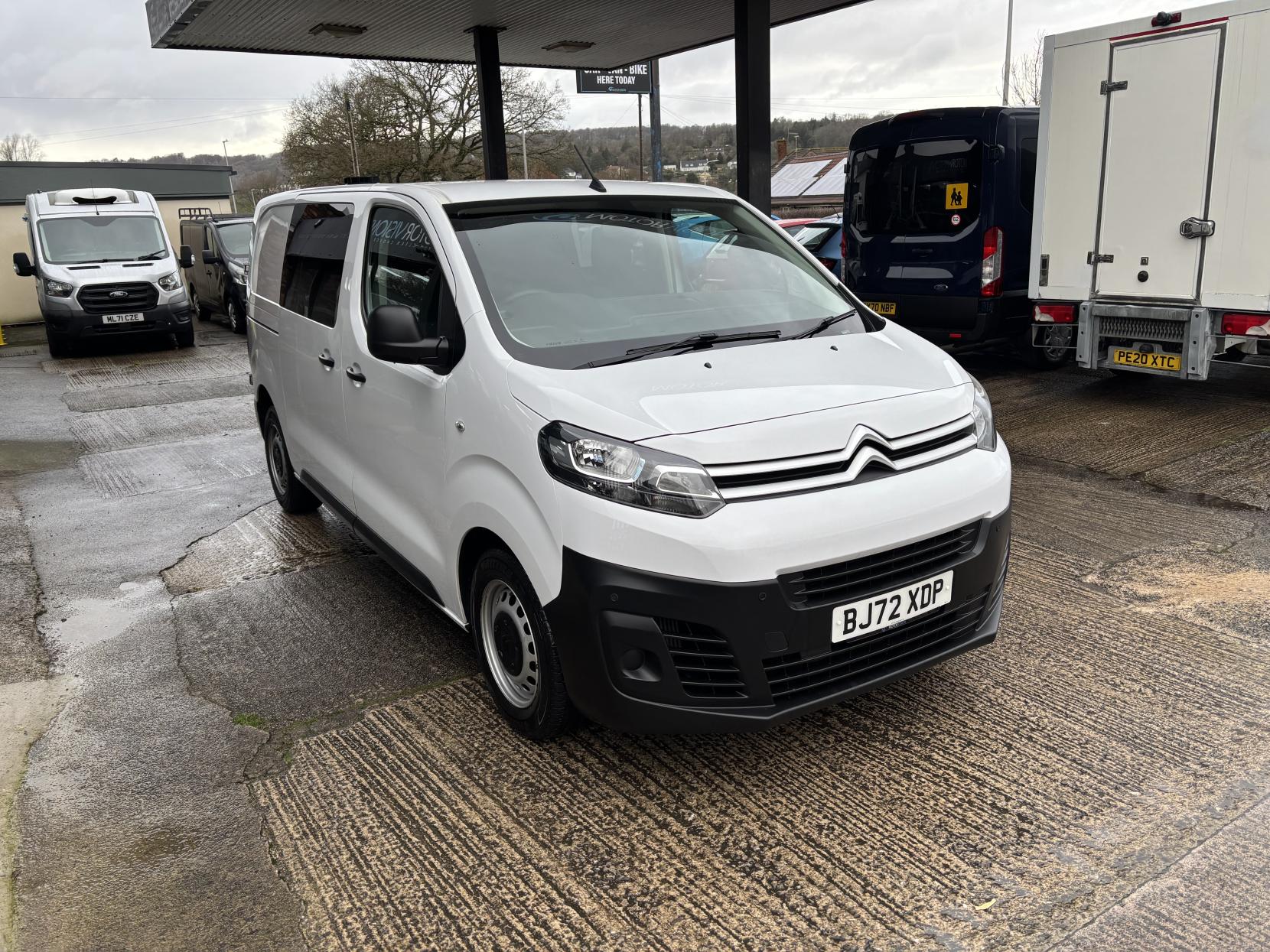 Citroen Dispatch 2.0 BlueHDi 1200 Enterprise Pro M Crew Van Double Cab 6dr Diesel Manual MWB Euro 6 (s/s) (145 ps)