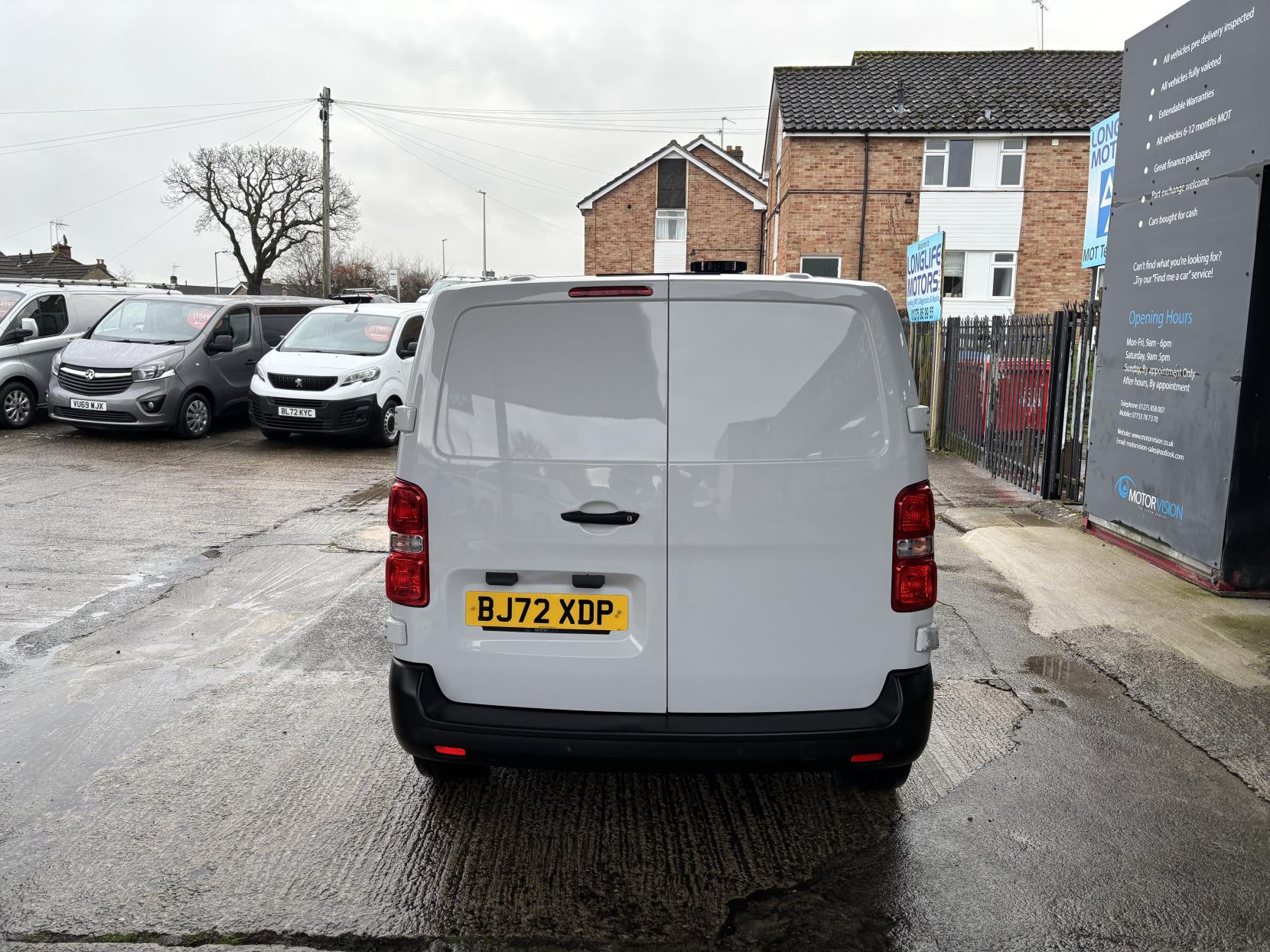 Citroen Dispatch 2.0 BlueHDi 1200 Enterprise Pro M Crew Van Double Cab 6dr Diesel Manual MWB Euro 6 (s/s) (145 ps)