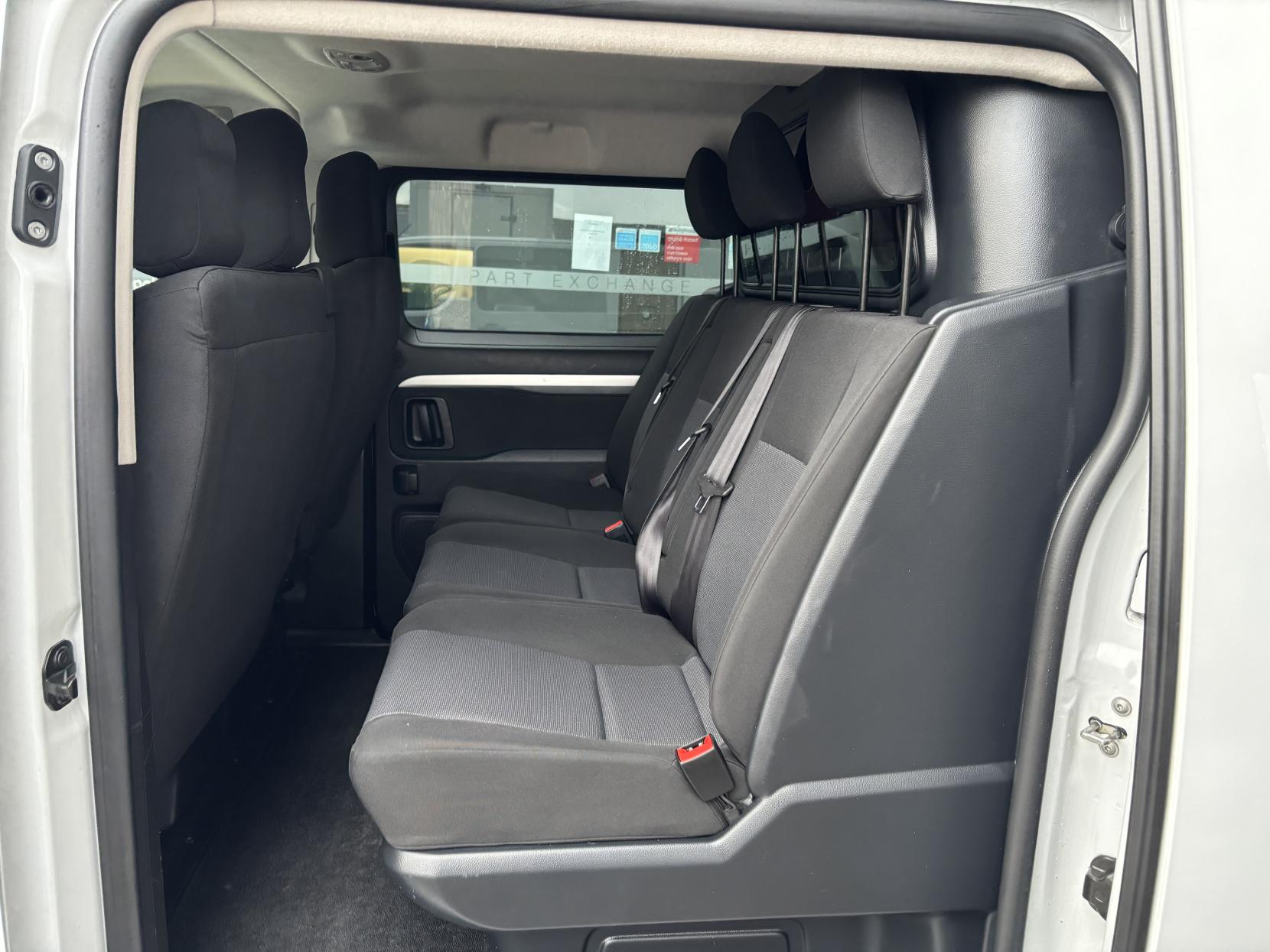 Citroen Dispatch 2.0 BlueHDi 1200 Enterprise Pro M Crew Van Double Cab 6dr Diesel Manual MWB Euro 6 (s/s) (145 ps)