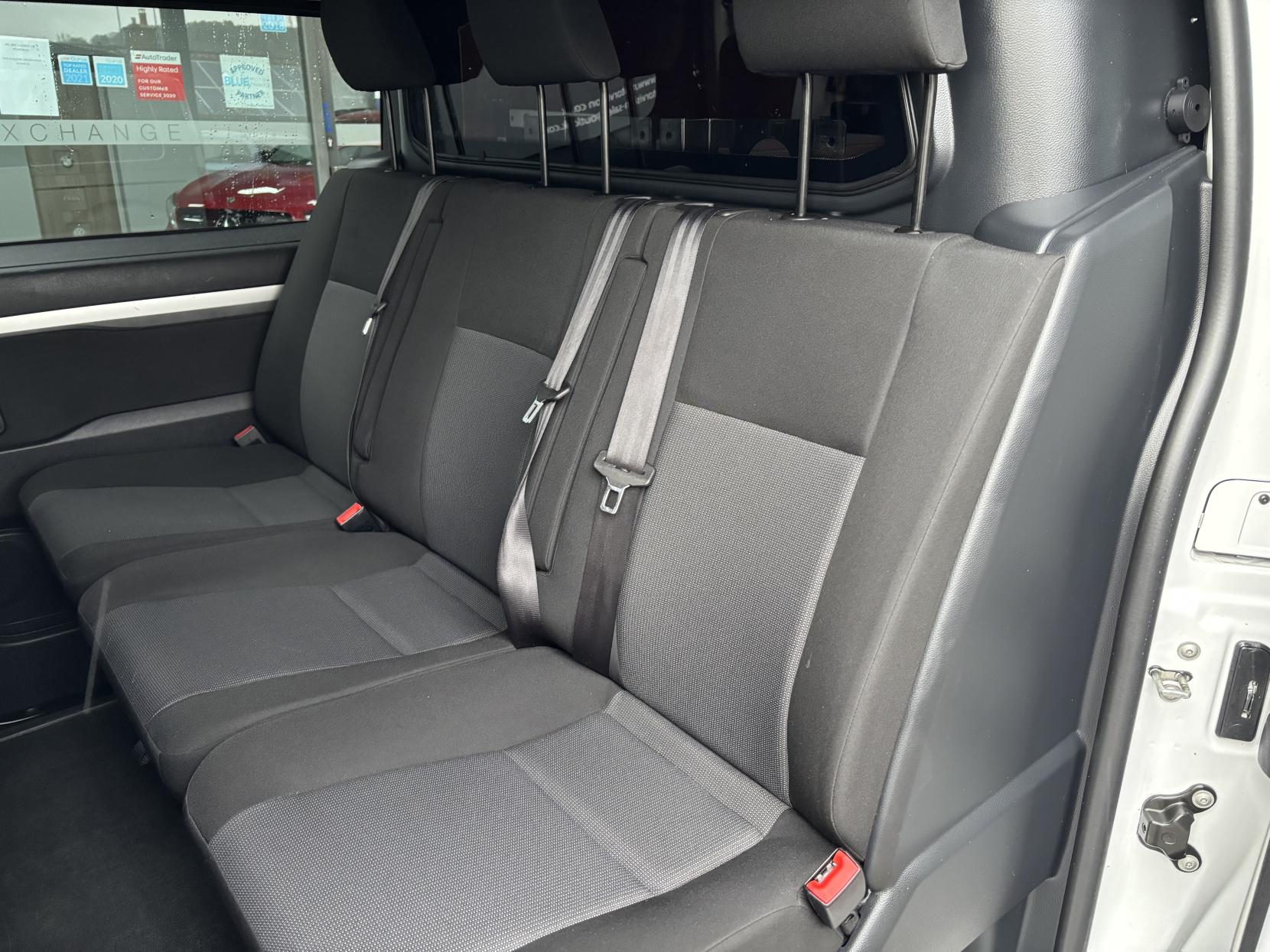 Citroen Dispatch 2.0 BlueHDi 1200 Enterprise Pro M Crew Van Double Cab 6dr Diesel Manual MWB Euro 6 (s/s) (145 ps)