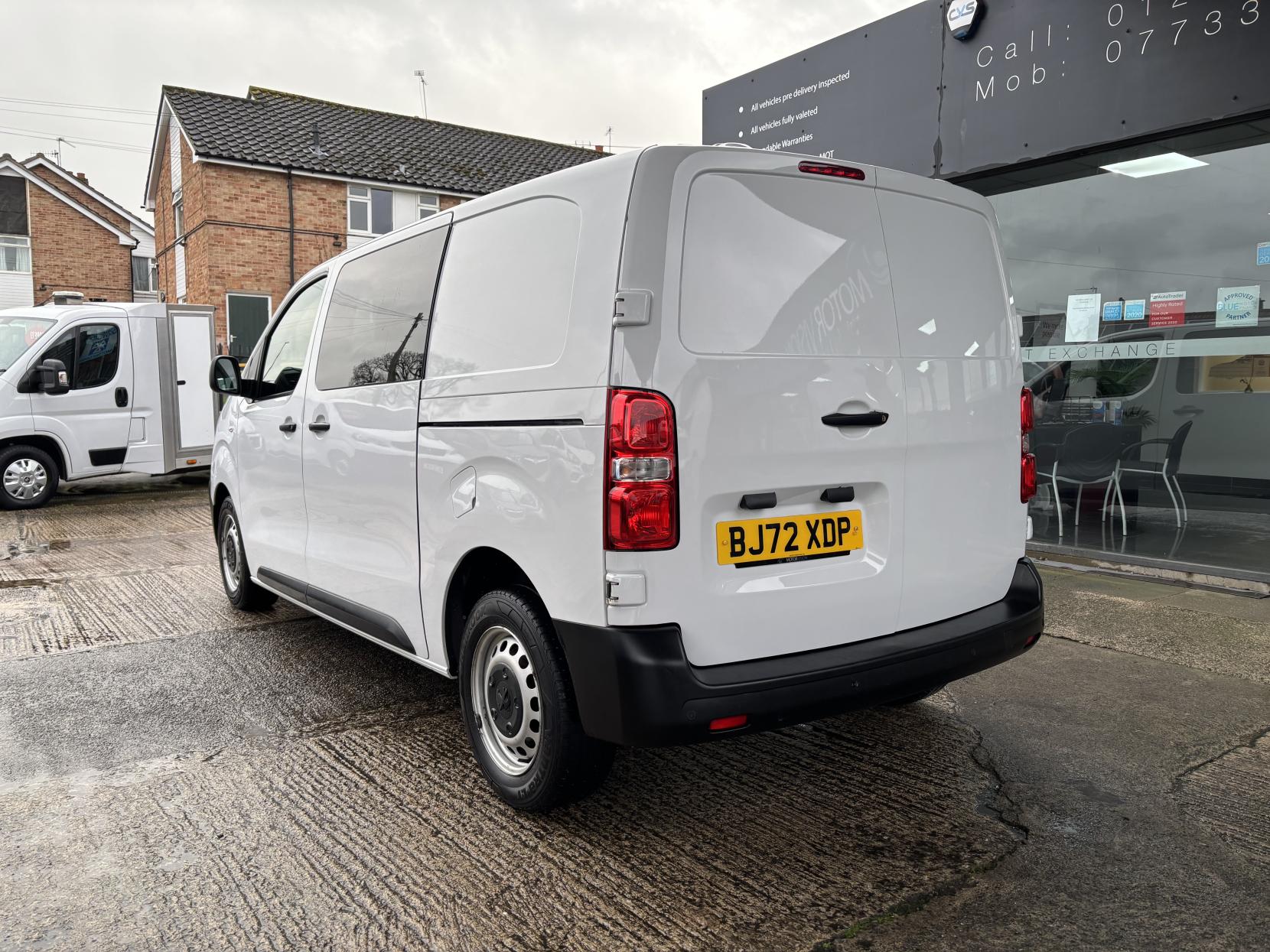 Citroen Dispatch 2.0 BlueHDi 1200 Enterprise Pro M Crew Van Double Cab 6dr Diesel Manual MWB Euro 6 (s/s) (145 ps)