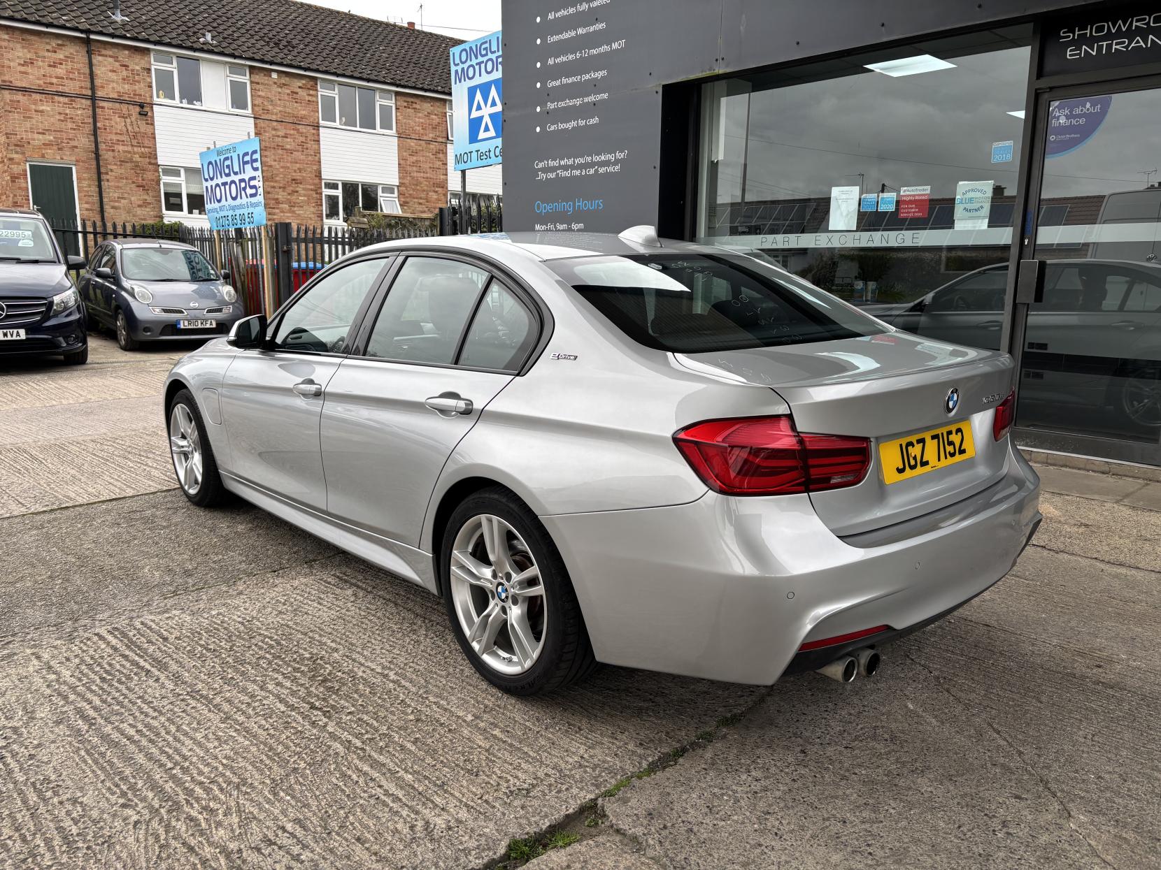 BMW 3 Series 2.0 330e 7.6kWh M Sport Saloon 4dr Petrol Plug-in Hybrid Auto Euro 6 (s/s) (252 ps)