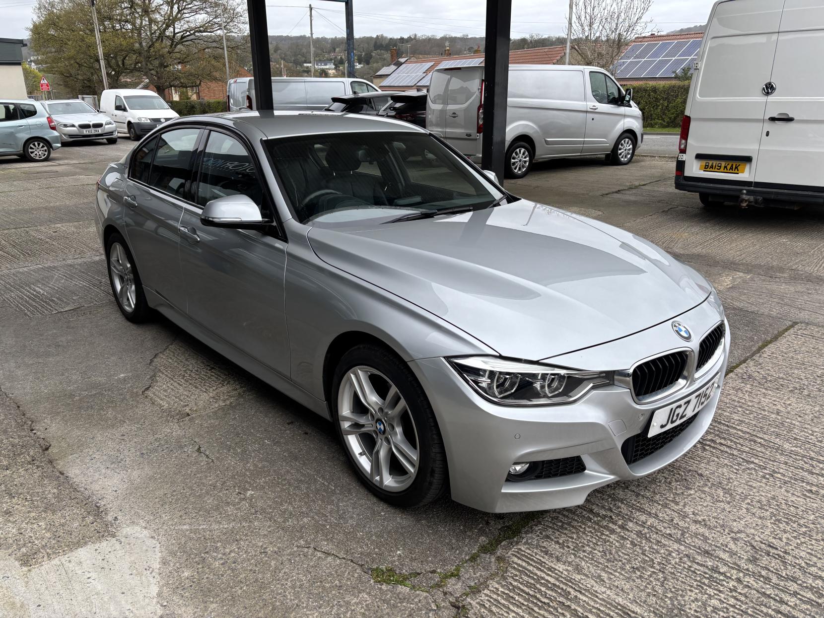 BMW 3 Series 2.0 330e 7.6kWh M Sport Saloon 4dr Petrol Plug-in Hybrid Auto Euro 6 (s/s) (252 ps)
