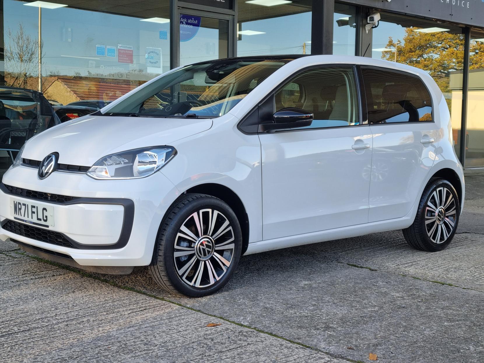 Volkswagen up! 1.0 Black Edition Hatchback 5dr Petrol Manual Euro 6 (s/s) (65 ps)