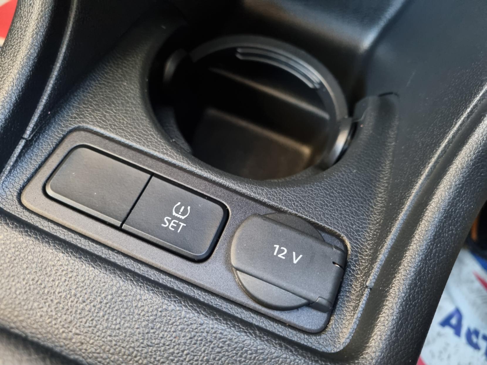 Volkswagen up! 1.0 Black Edition Hatchback 5dr Petrol Manual Euro 6 (s/s) (65 ps)