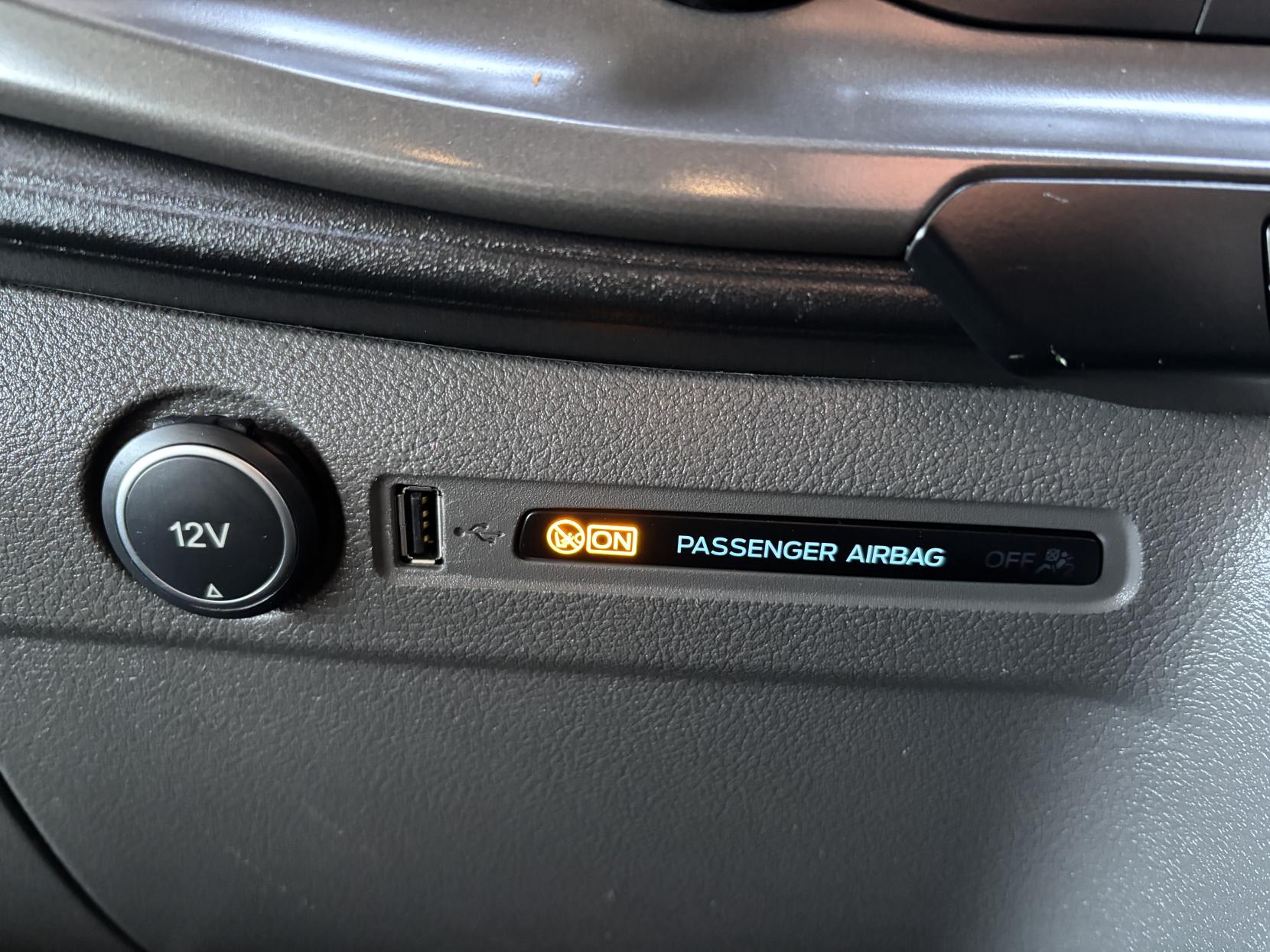 Ford Transit 2.0 410 EcoBlue Trend Minibus Double Cab 5dr Diesel Manual RWD L3 H2 Euro 6 (s/s) (15 Seat) (130 ps)