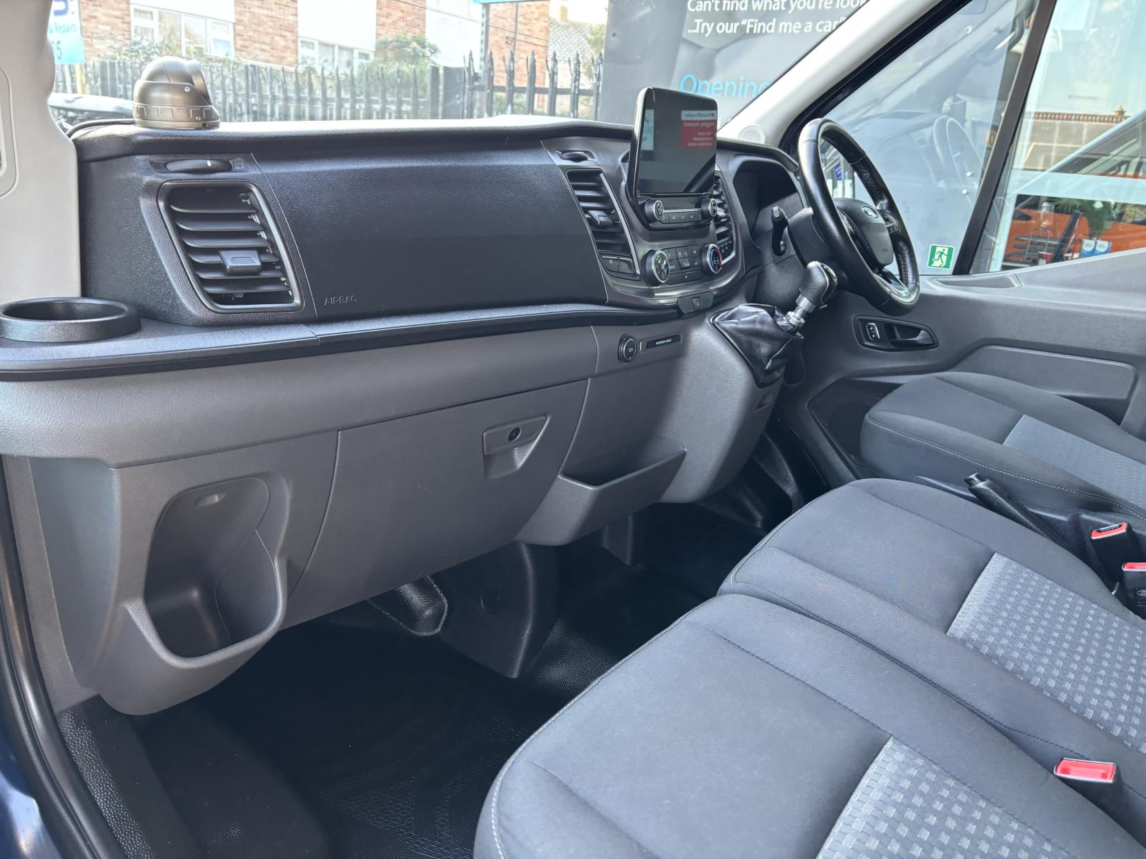 Ford Transit 2.0 410 EcoBlue Trend Minibus Double Cab 5dr Diesel Manual RWD L3 H2 Euro 6 (s/s) (15 Seat) (130 ps)