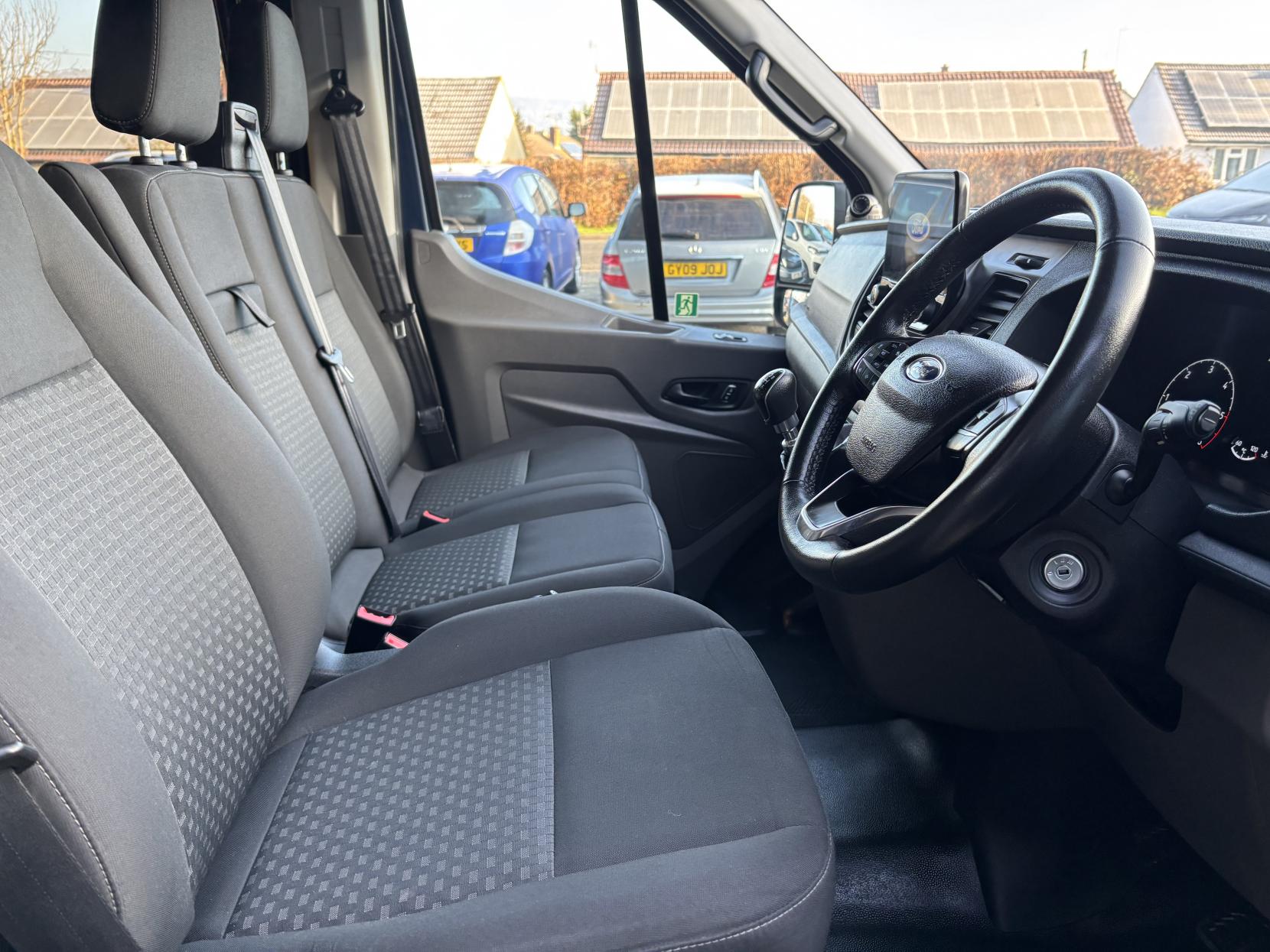 Ford Transit 2.0 410 EcoBlue Trend Minibus Double Cab 5dr Diesel Manual RWD L3 H2 Euro 6 (s/s) (15 Seat) (130 ps)