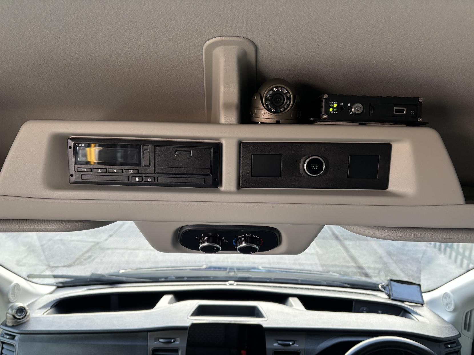 Ford Transit 2.0 410 EcoBlue Trend Minibus Double Cab 5dr Diesel Manual RWD L3 H2 Euro 6 (s/s) (15 Seat) (130 ps)