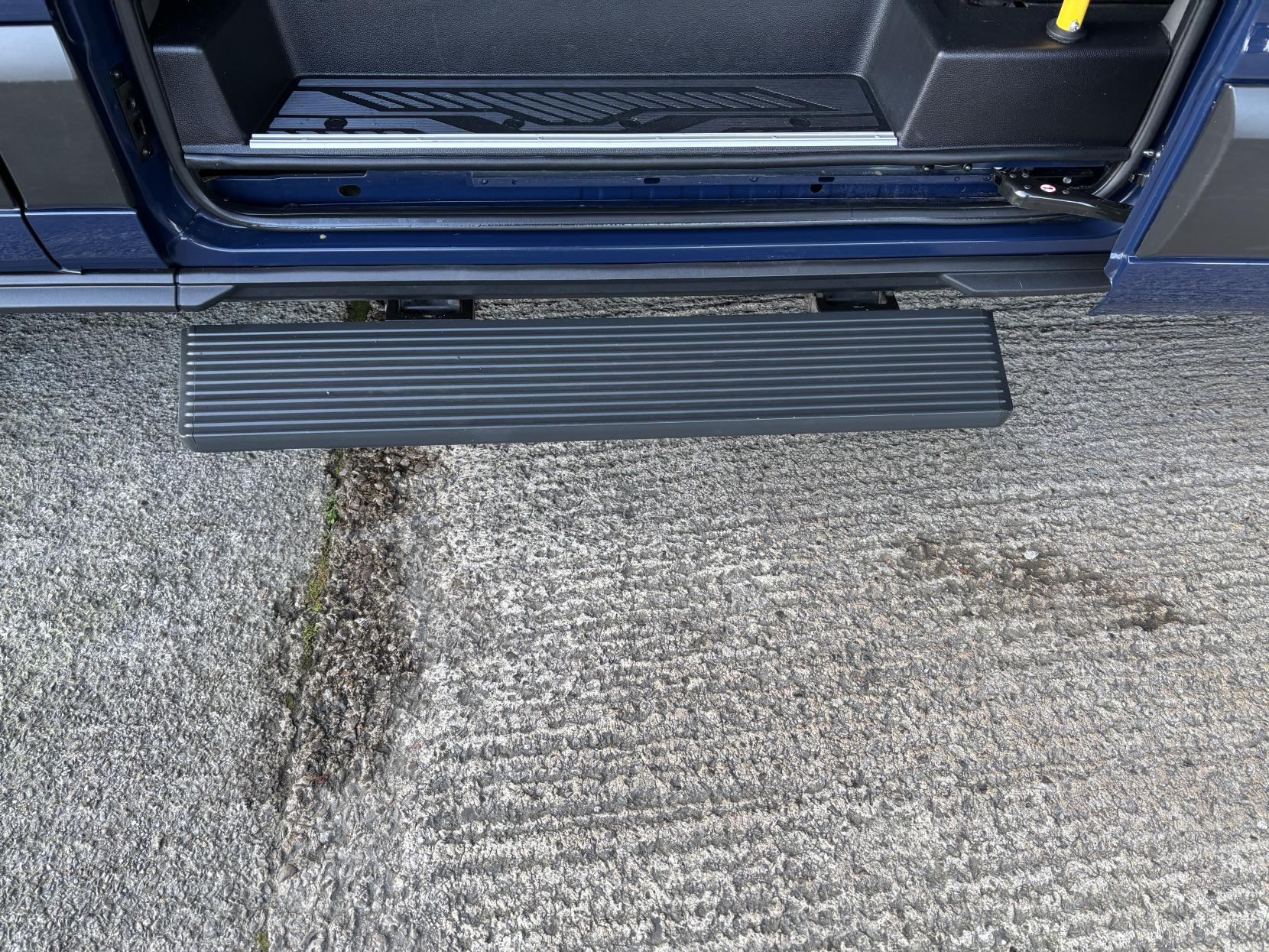 Ford Transit 2.0 410 EcoBlue Trend Minibus Double Cab 5dr Diesel Manual RWD L3 H2 Euro 6 (s/s) (15 Seat) (130 ps)